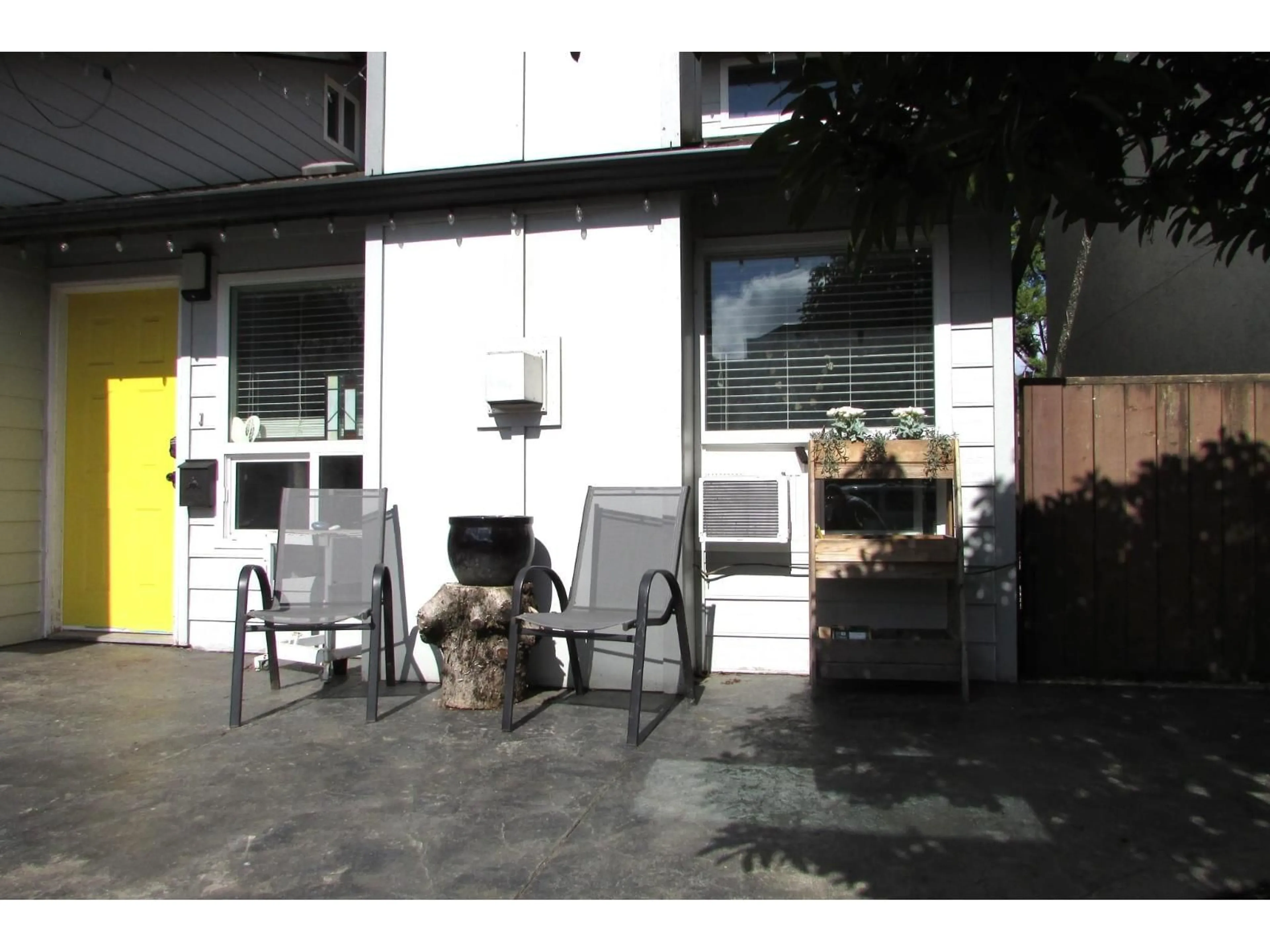 Patio, street for 45593 MCINTOSH DRIVE, Chilliwack British Columbia V2P6V4