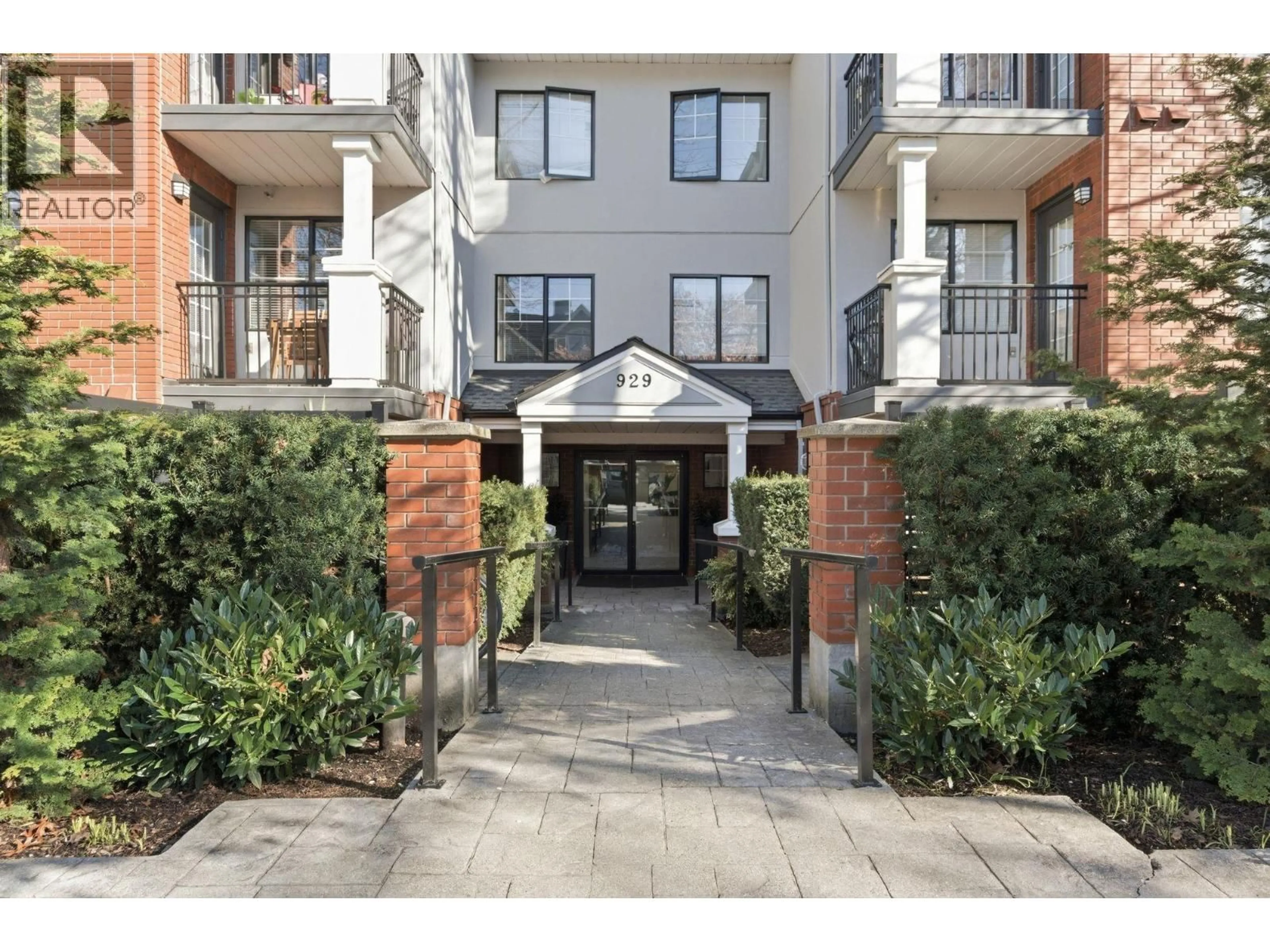 Unknown for 107 - 929 16TH AVENUE, Vancouver British Columbia V5Z1T3