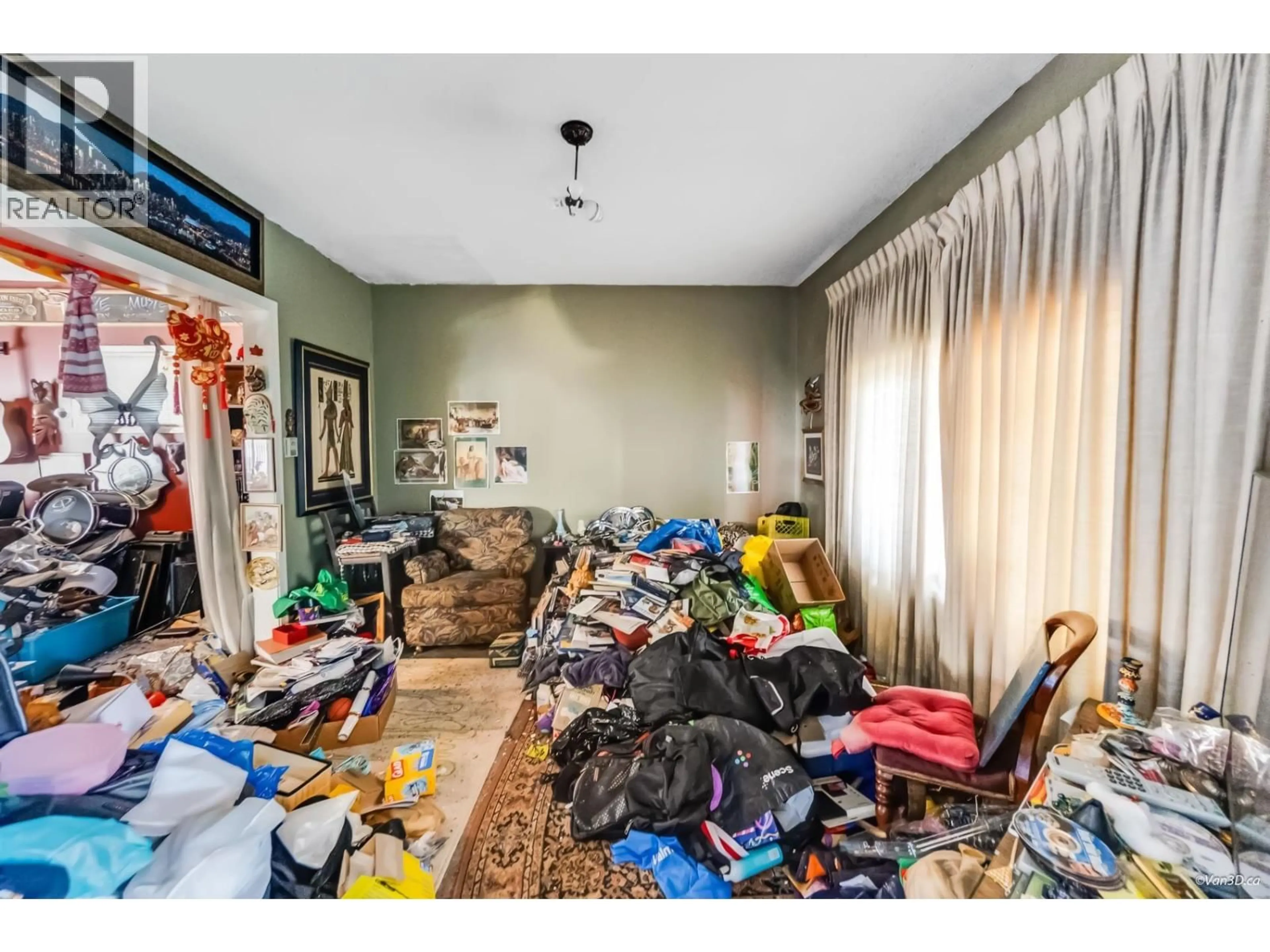 A pic of a room for 1018 ODLUM DRIVE, Vancouver British Columbia V5L3L6