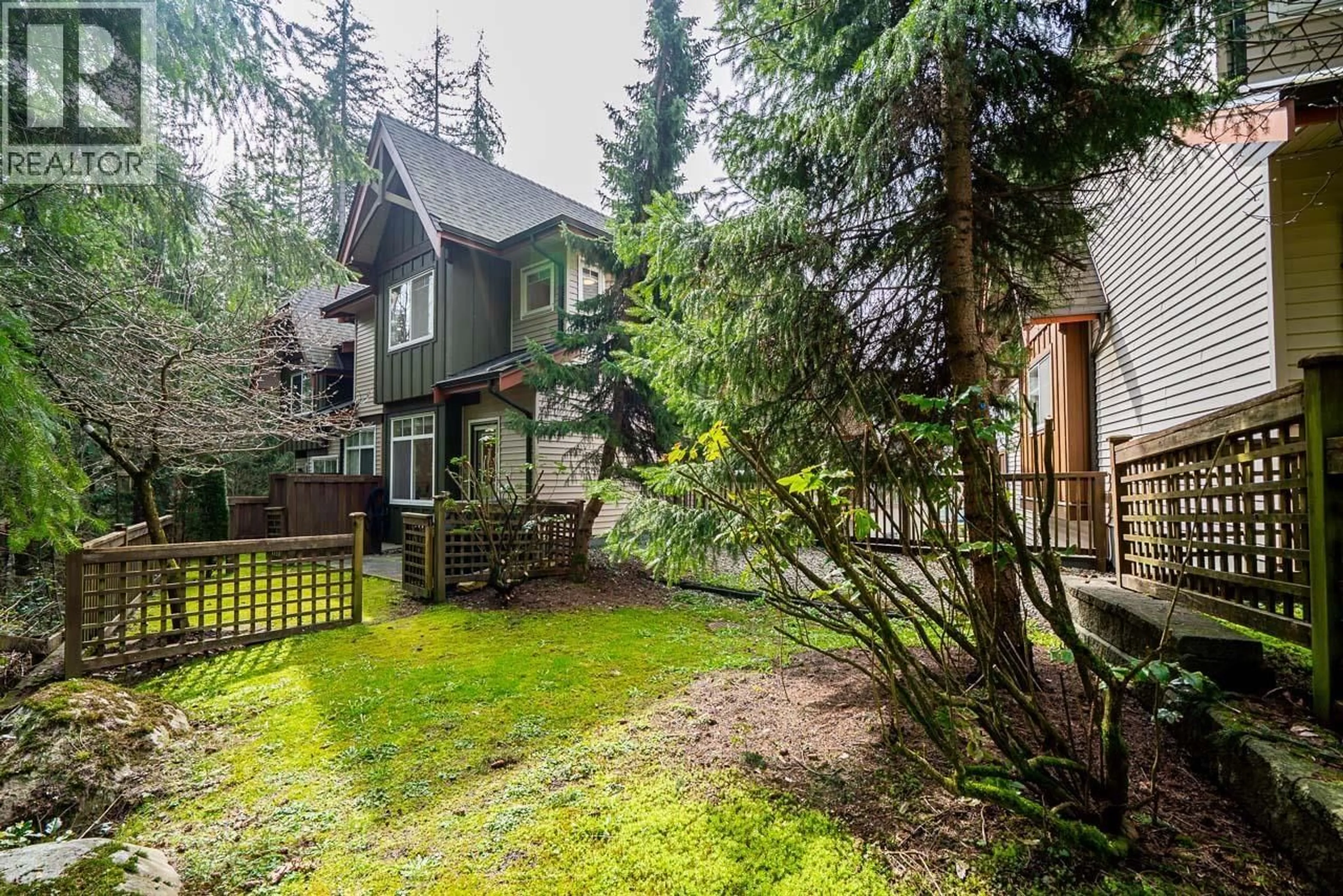 A pic from outside/outdoor area/front of a property/back of a property/a pic from drone, forest/trees view for 27 - 2000 PANORAMA DRIVE, Port Moody British Columbia V3H5J5
