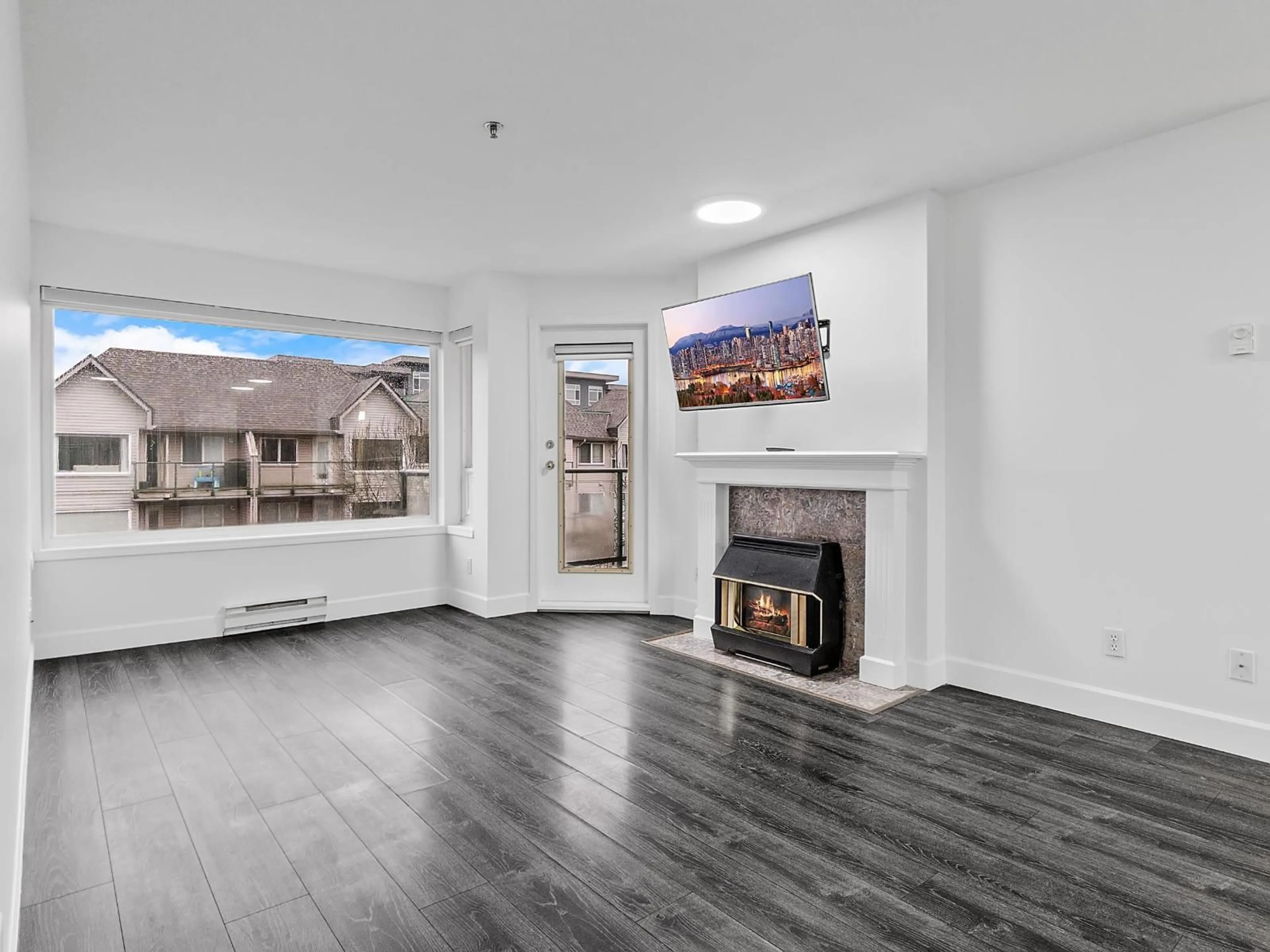 A pic of a room for 410 - 33688 KING ROAD, Abbotsford British Columbia V2S7P9