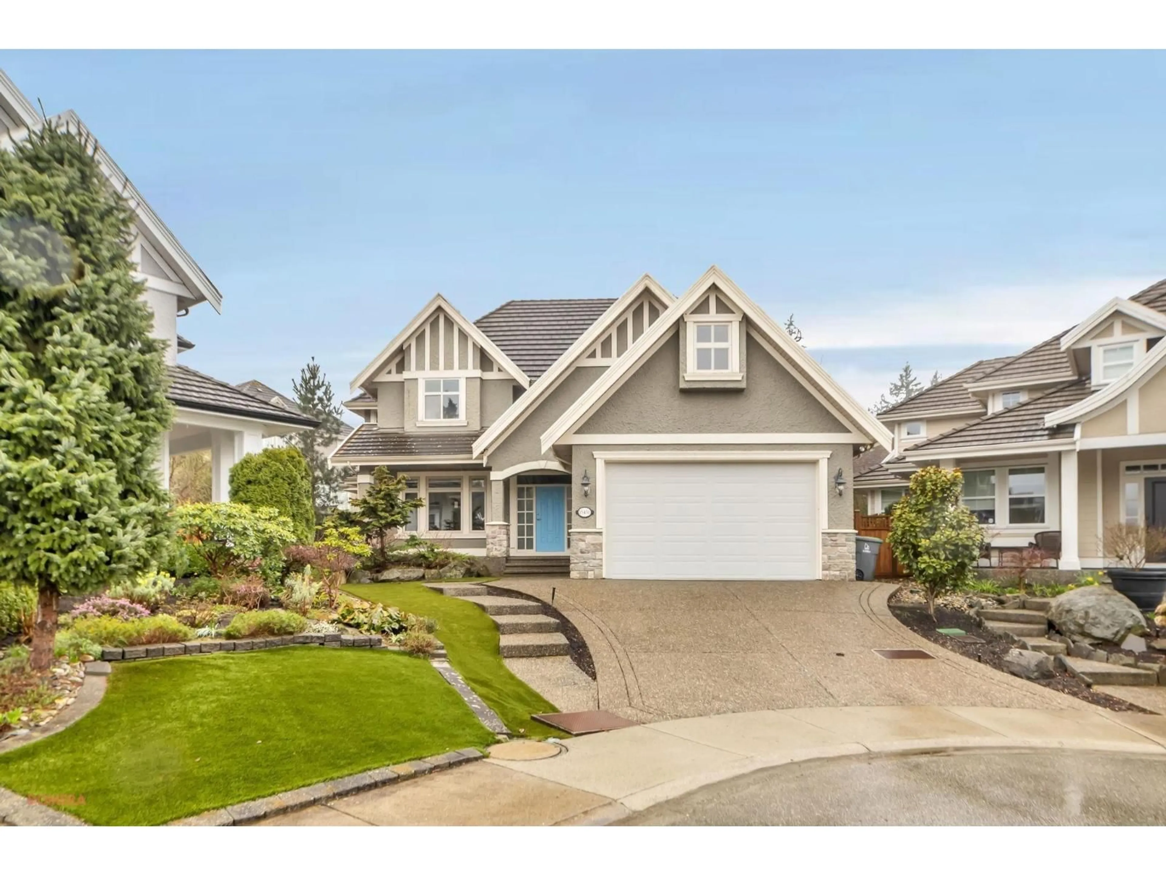 Home with vinyl exterior material, street for 15450 37B AVENUE, Surrey British Columbia V3Z0V4