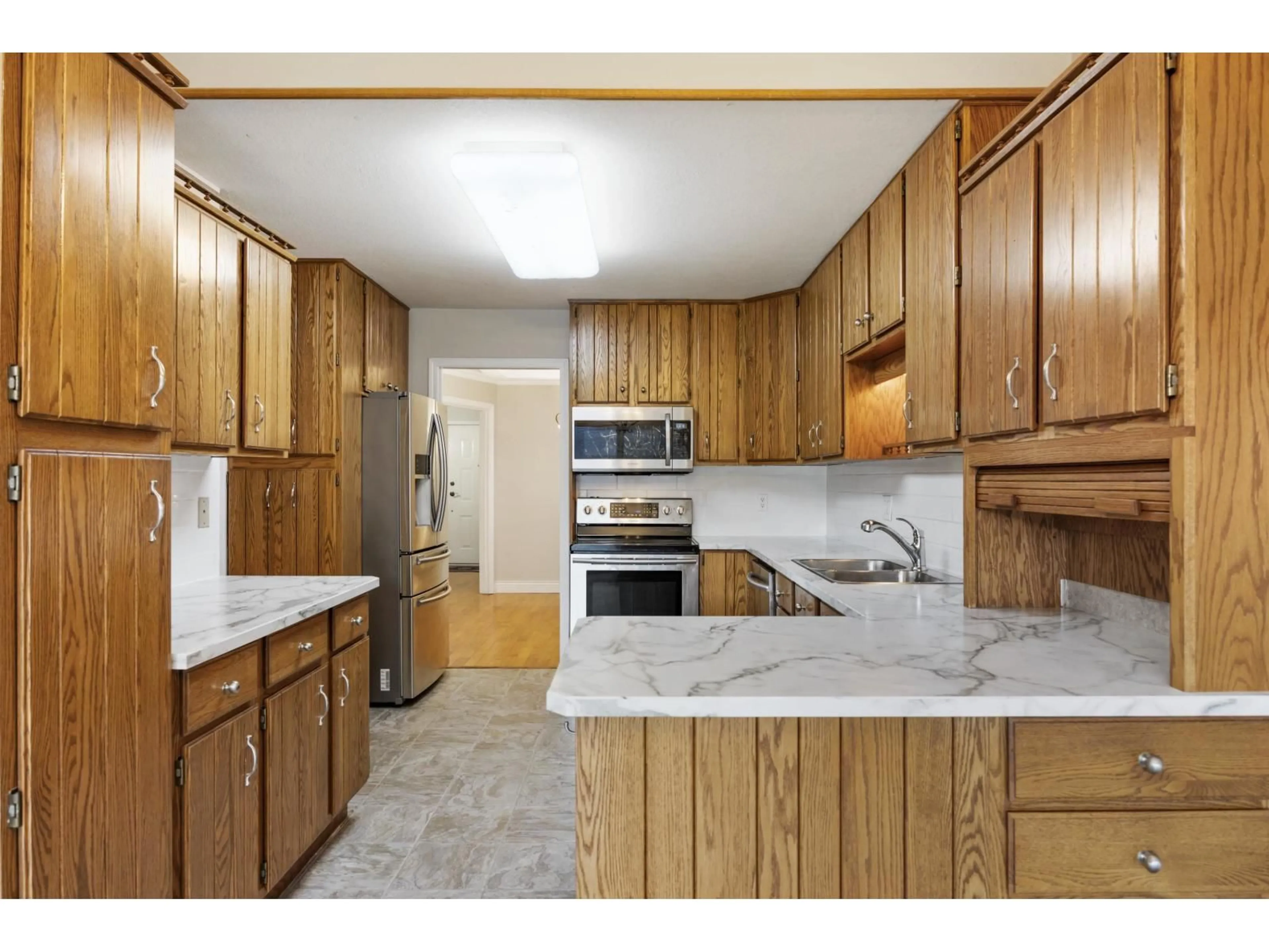 Standard kitchen, unknown for 9 - 3054 TRAFALGAR STREET, Abbotsford British Columbia V2S7X6