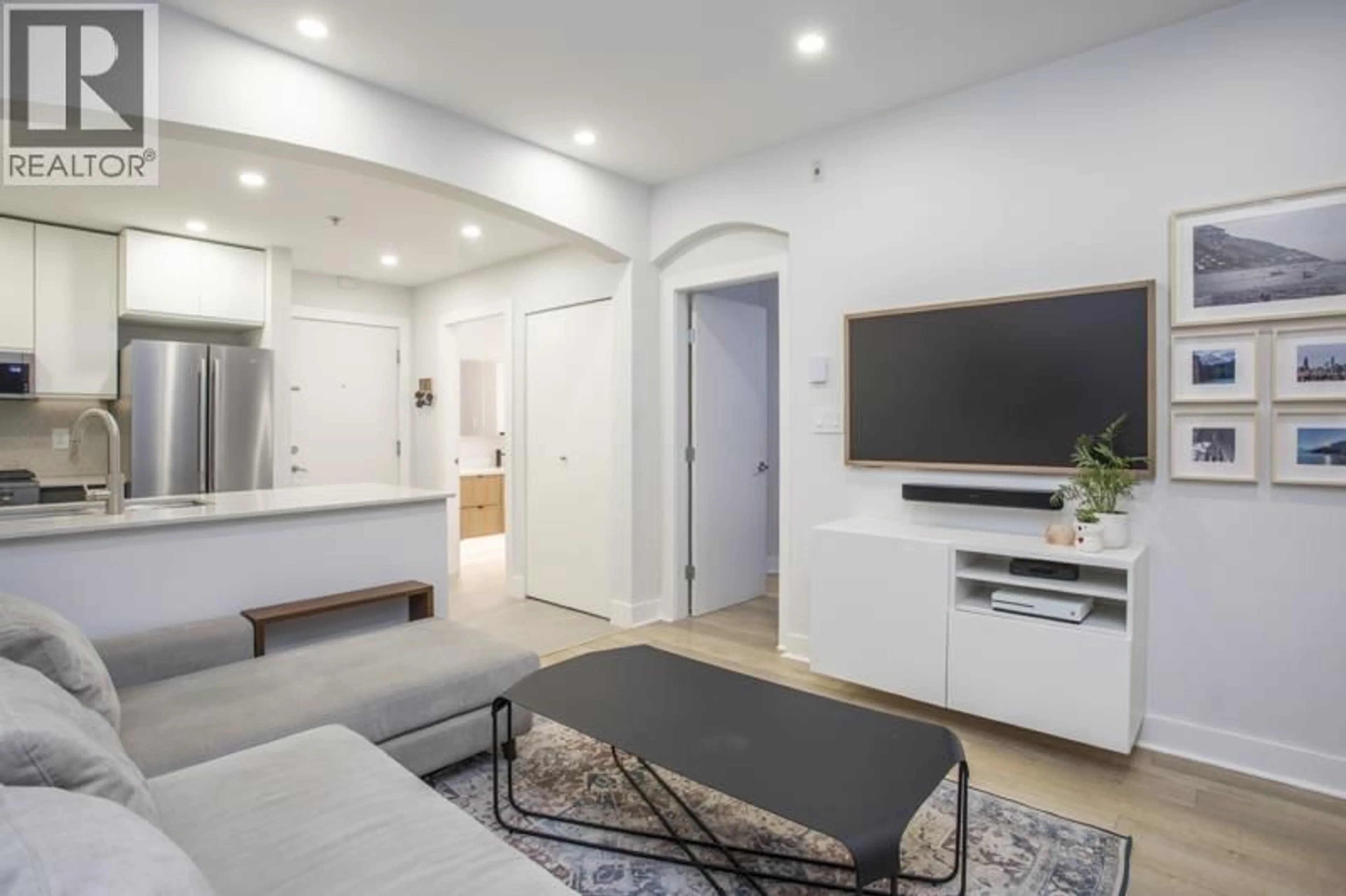 Home theater for 319 - 9233 FERNDALE ROAD, Richmond British Columbia V6Y1X4