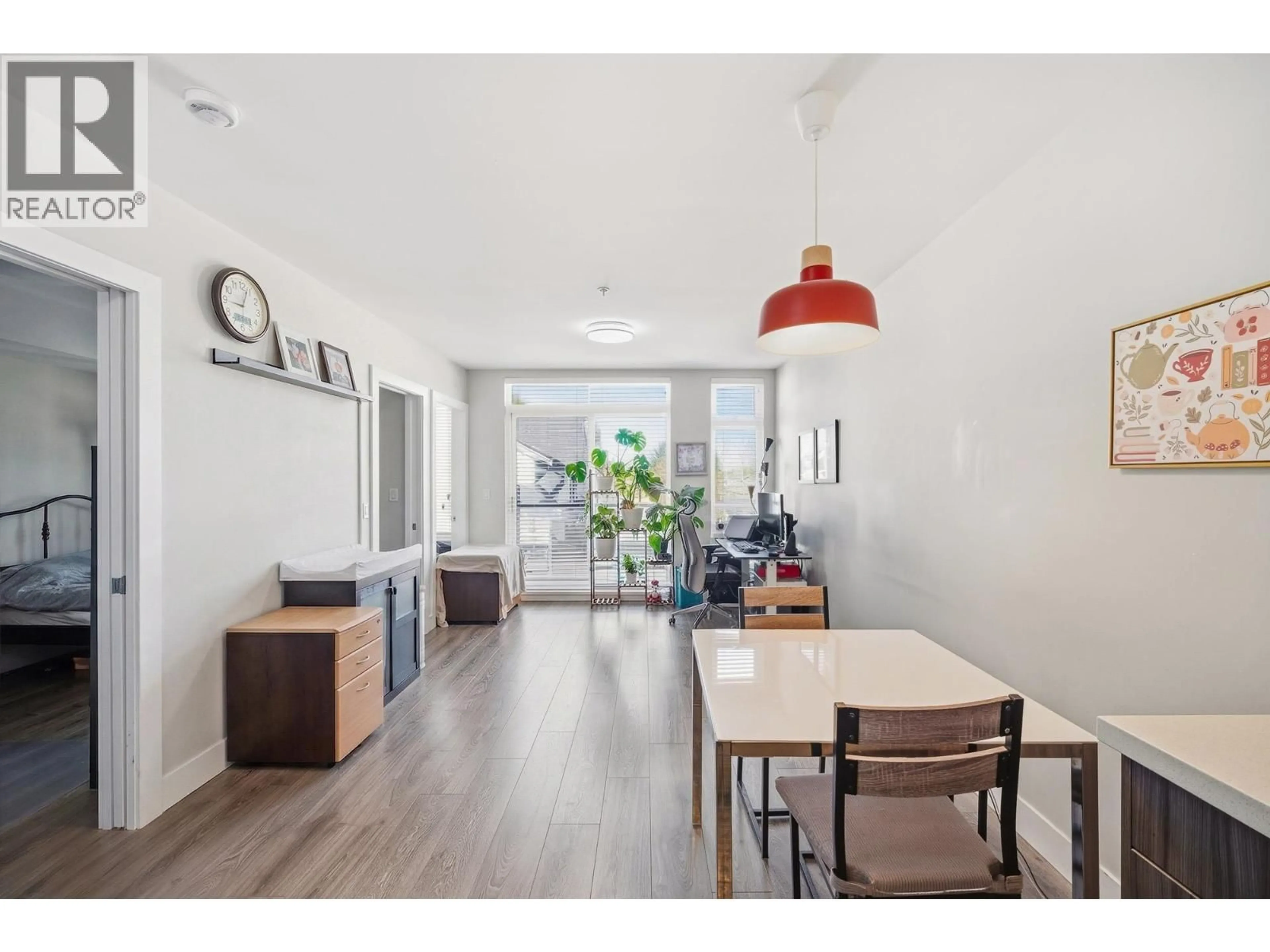 Unknown for 302 - 3939 KNIGHT STREET, Vancouver British Columbia V5N3L8