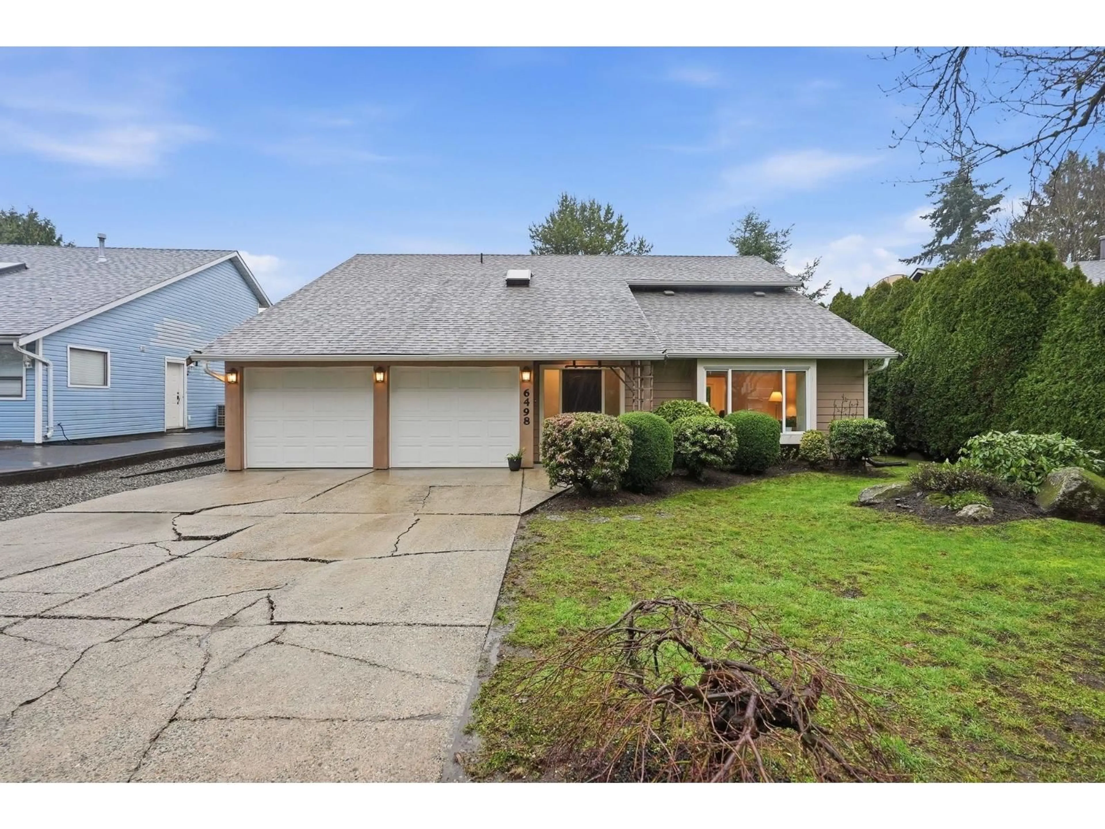 Unknown for 6498 131A STREET, Surrey British Columbia V3W7P4