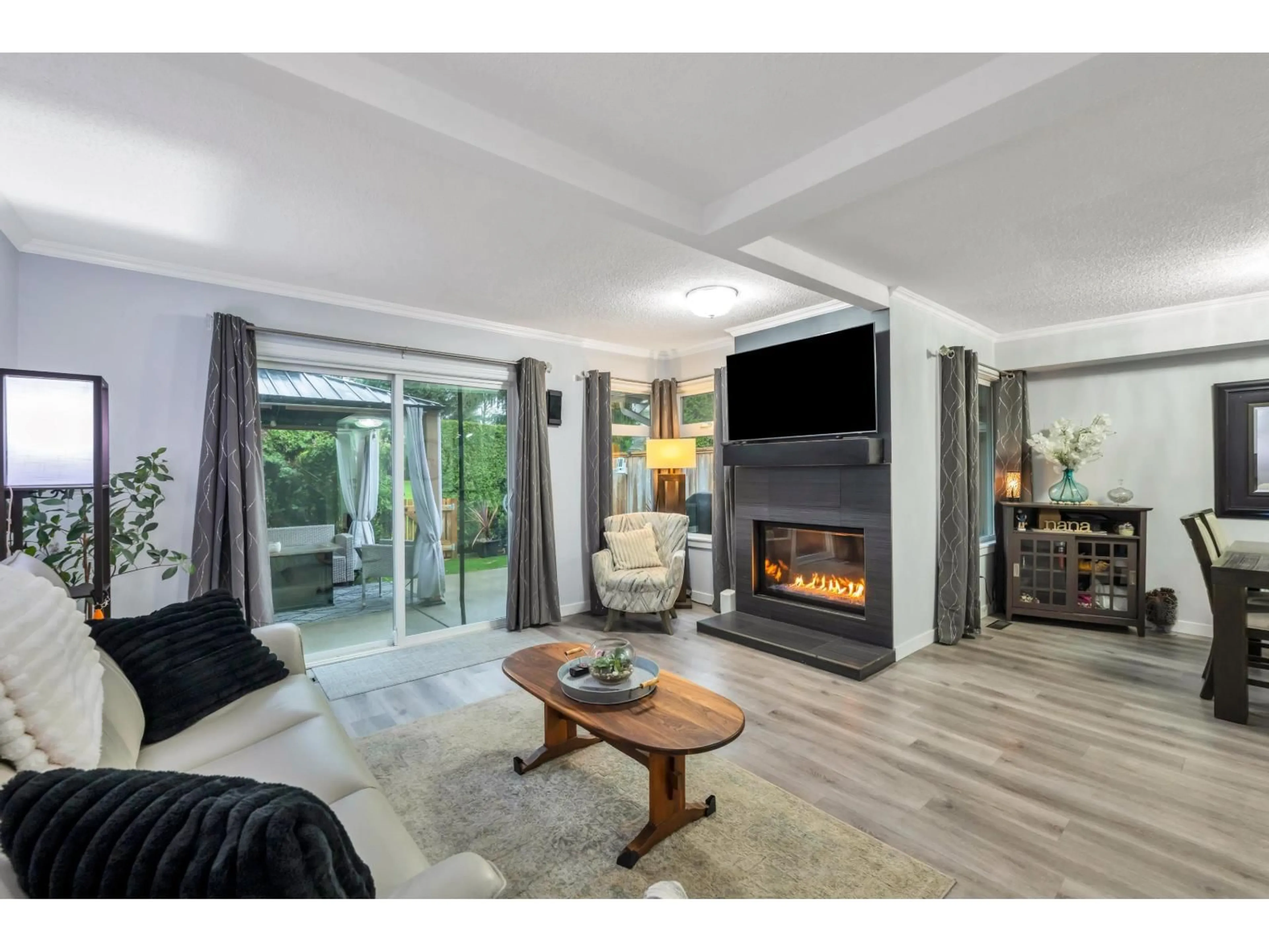 Living room with furniture, unknown for 26 - 9045 WALNUT GROVE DRIVE, Langley British Columbia V1M2E1