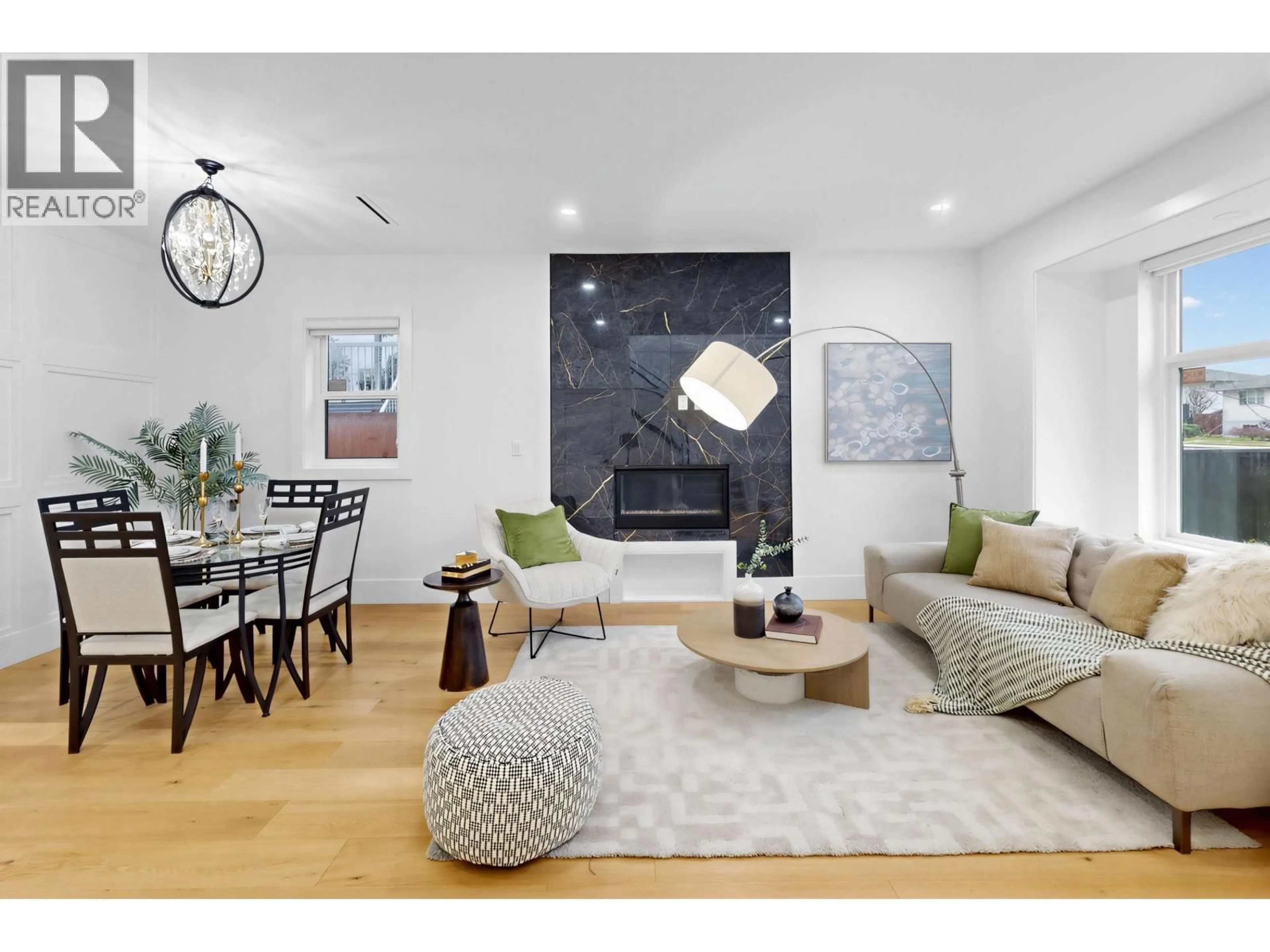 Living room with furniture, unknown for 6660 EMPRESS AVENUE, Burnaby British Columbia V5E2S7