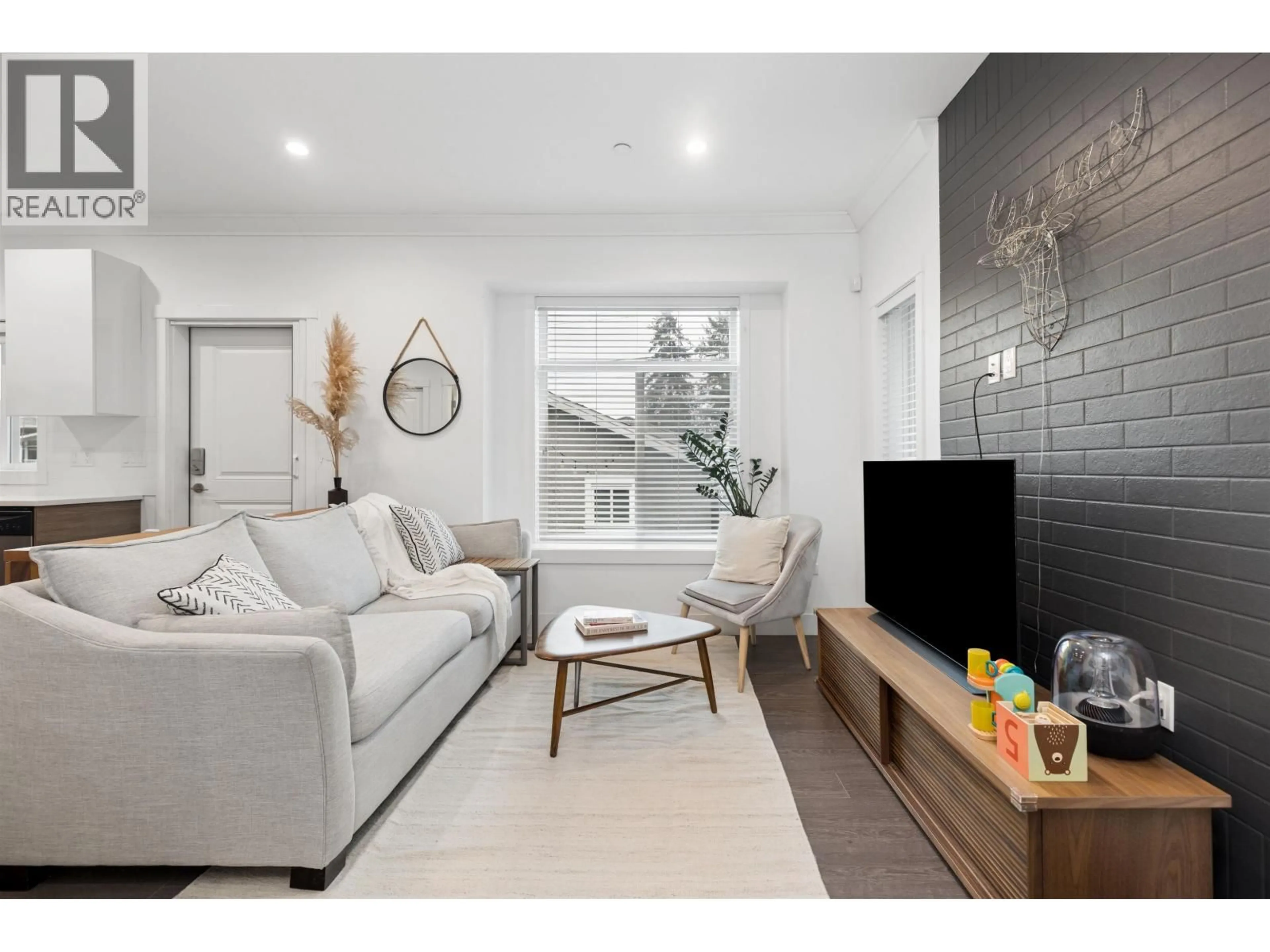 Living room with furniture, unknown for 2275 34TH AVENUE, Vancouver British Columbia V5P1A9