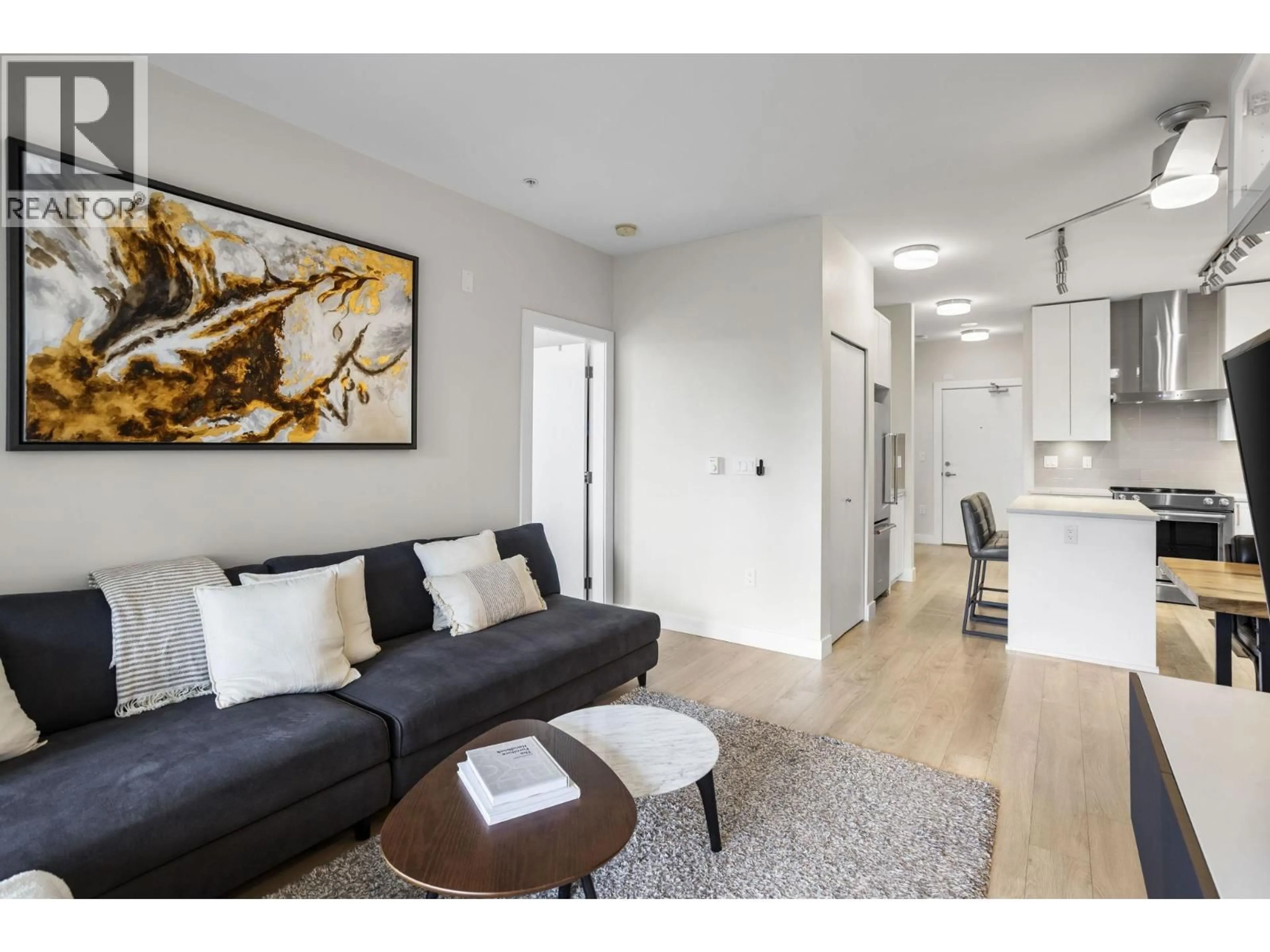 Unknown for 221 - 1768 GILMORE AVENUE, Burnaby British Columbia V5C0L4