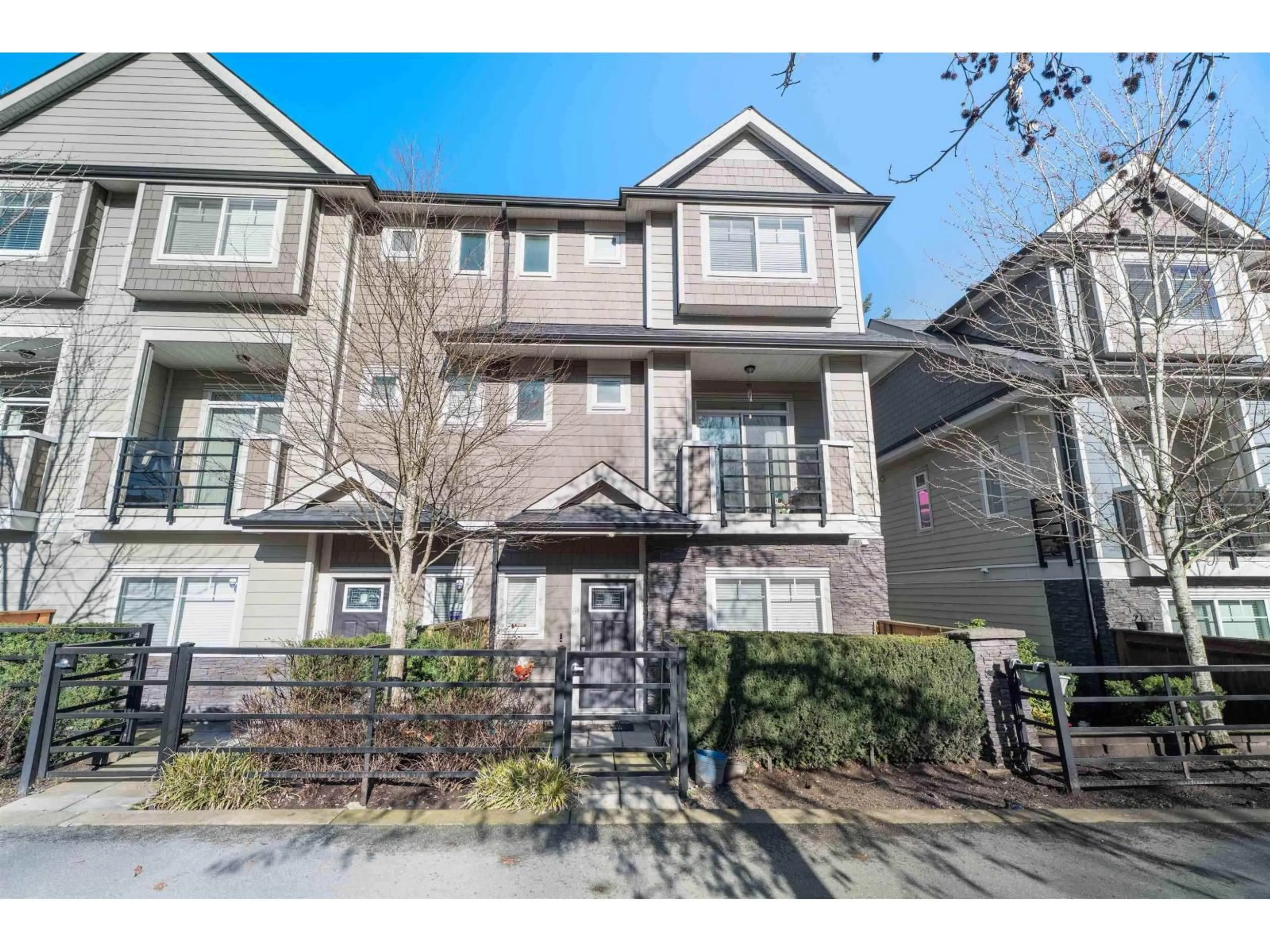 Unknown for 6 - 14285 64 AVENUE, Surrey British Columbia V3W1Z2