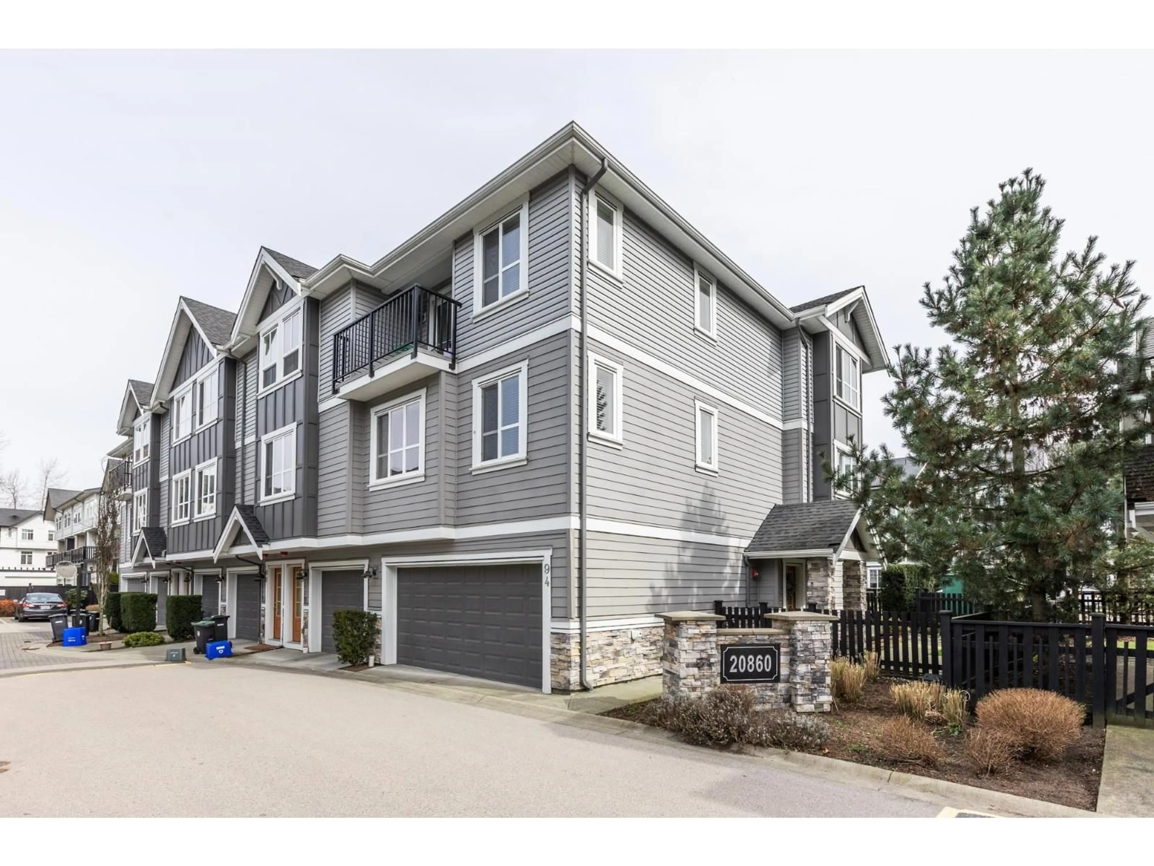 A pic from outside/outdoor area/front of a property/back of a property/a pic from drone, street for 94 - 20860 76 AVENUE, Langley British Columbia V2Y0S8