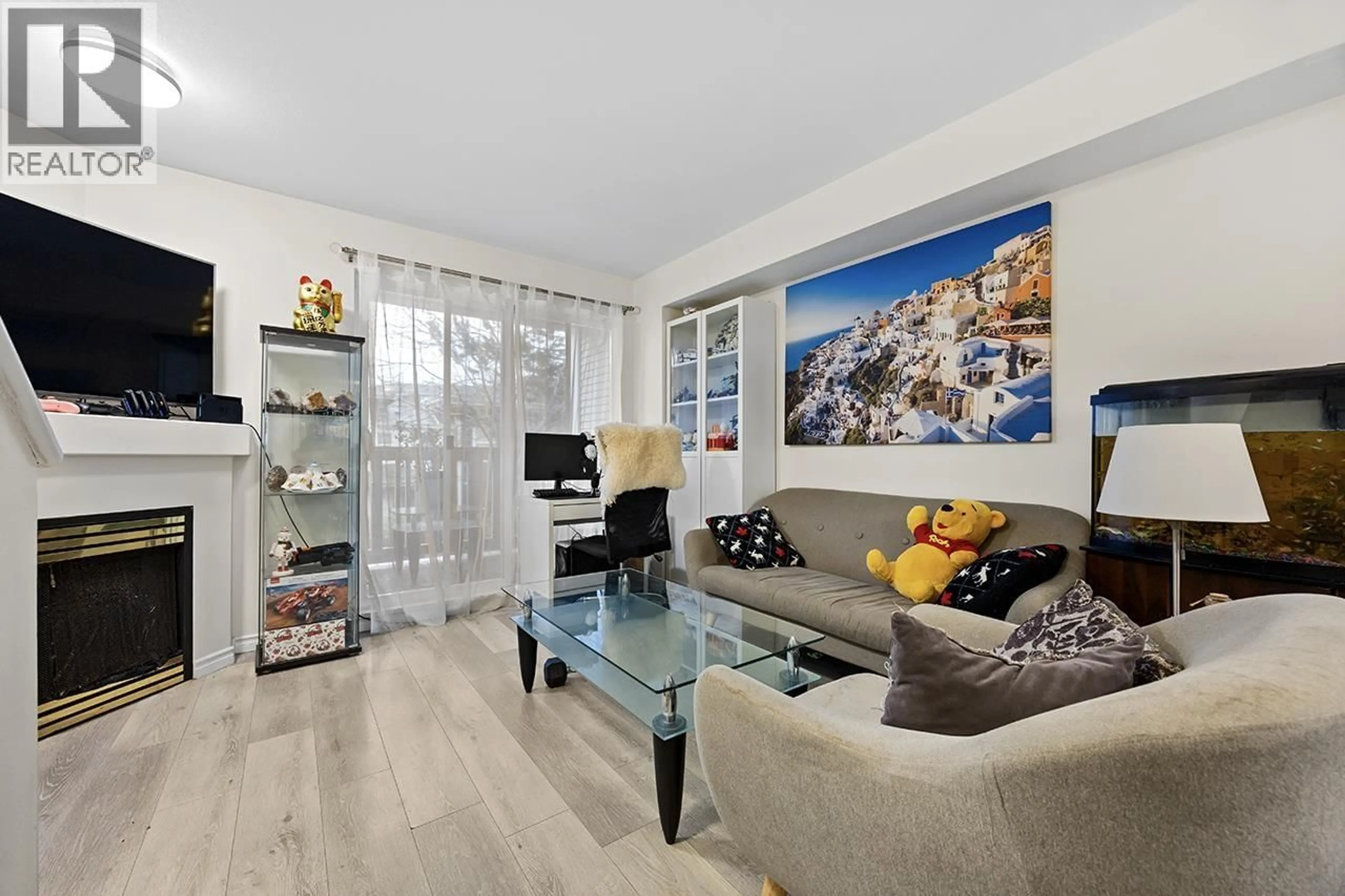 Living room with furniture, unknown for 52 - 7088 LYNNWOOD DRIVE, Richmond British Columbia V7C5V3