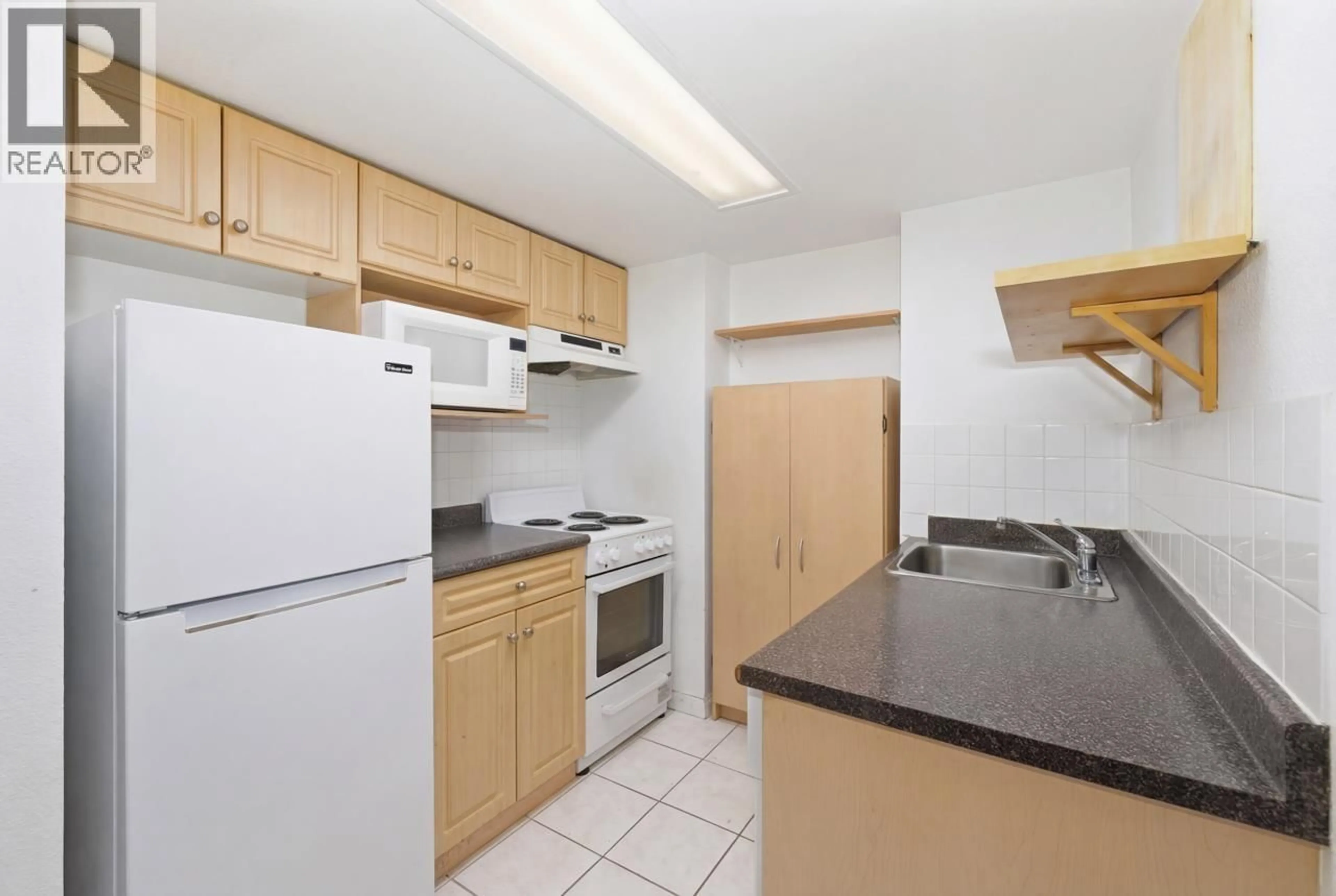 Unknown for 116 - 950 DRAKE STREET, Vancouver British Columbia V6Z2B9