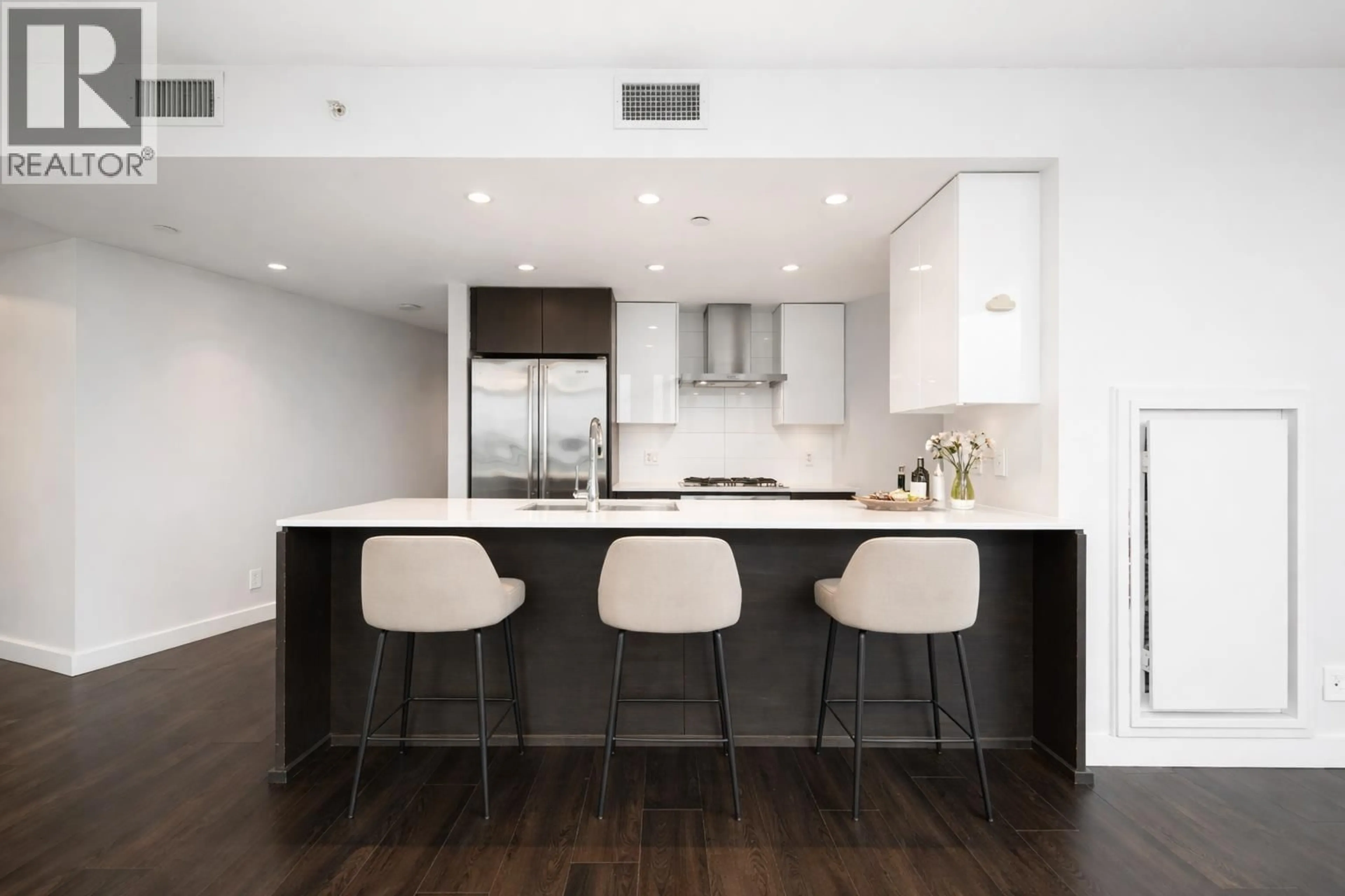 Unknown for 1726 - 1618 QUEBEC STREET, Vancouver British Columbia V6A0C5