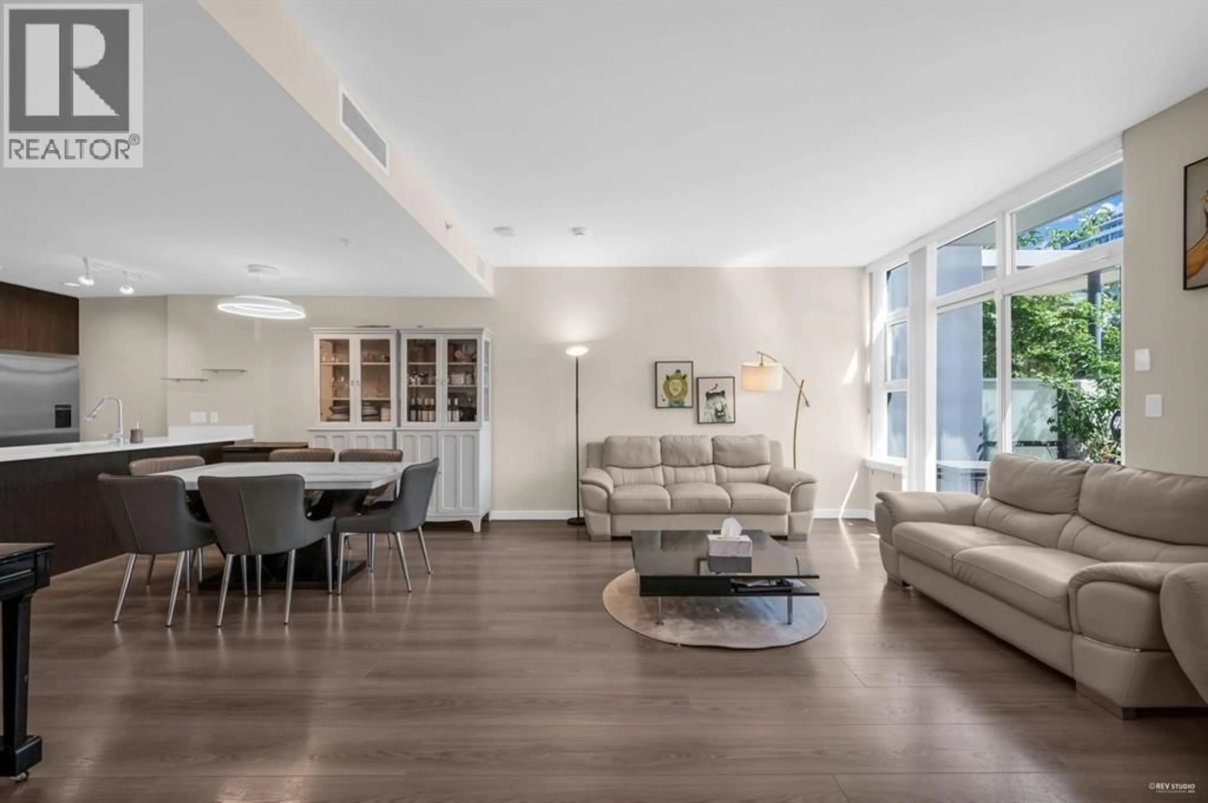 Living room with furniture, unknown for TH16 - 8677 CAPSTAN WAY, Richmond British Columbia V6X0N6