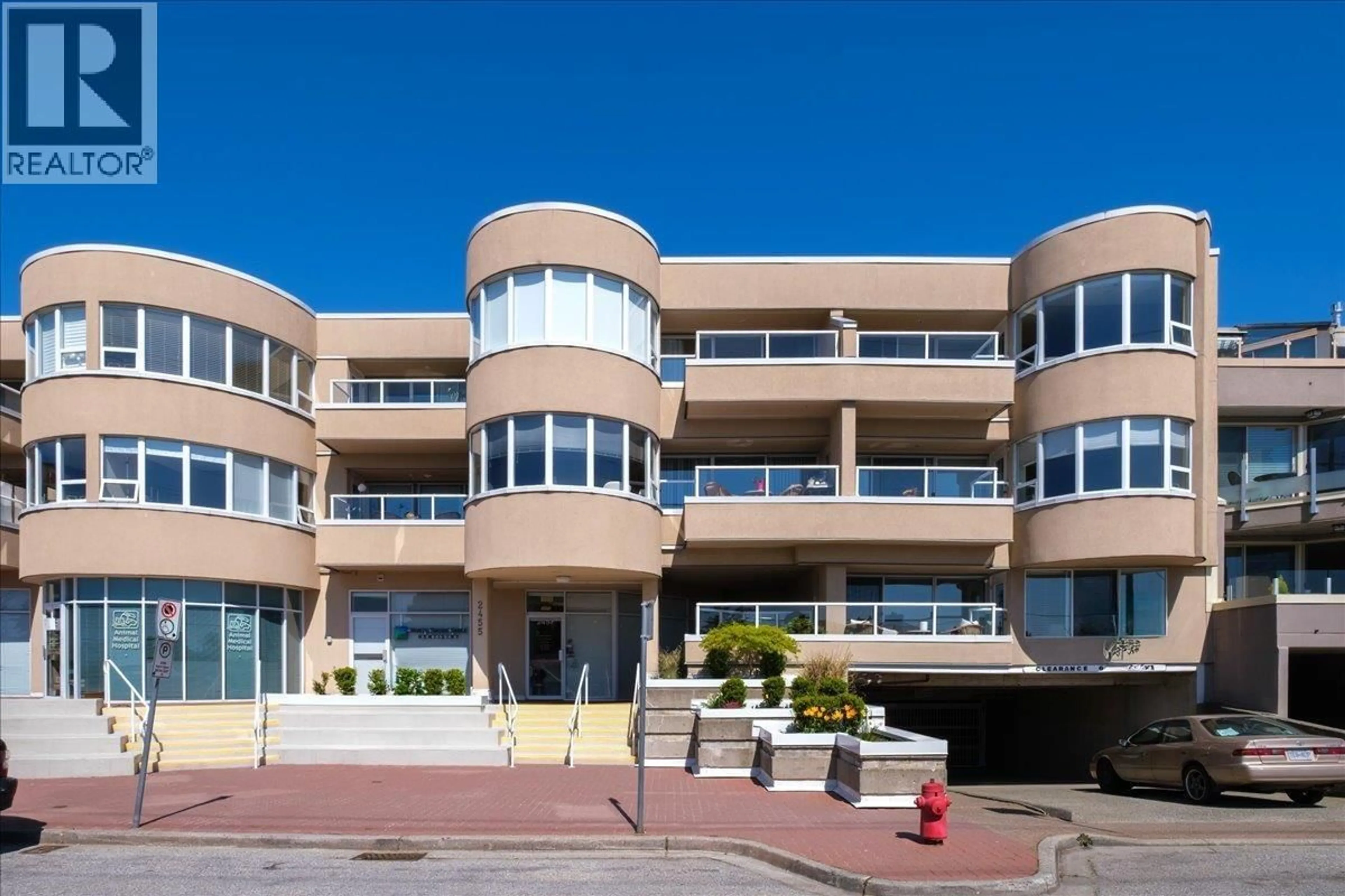 Unknown for 302 - 2455 BELLEVUE AVENUE, West Vancouver British Columbia V7V1E1