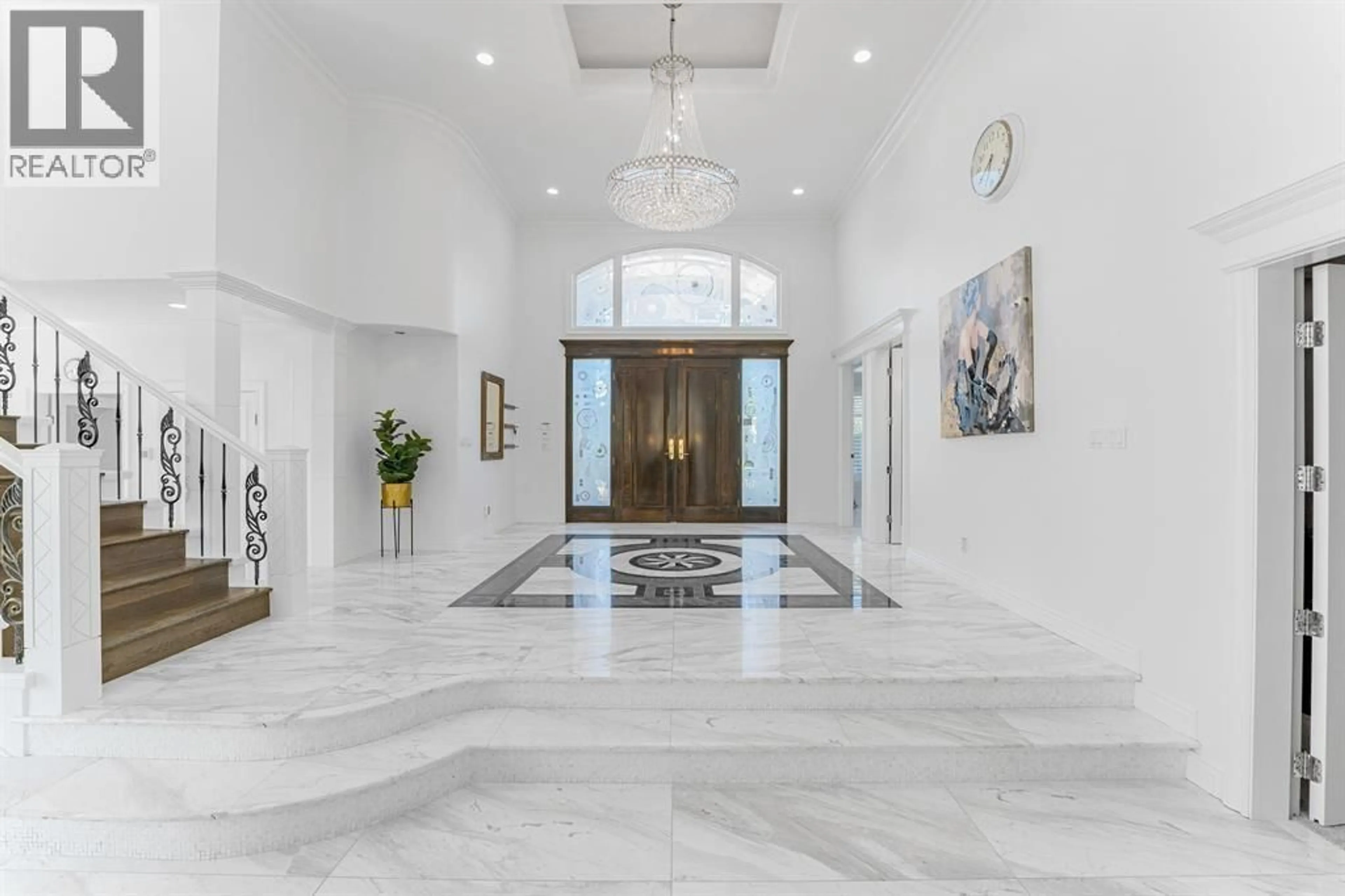 Indoor foyer for 8231 BOWCOCK ROAD, Richmond British Columbia V6Y1C1