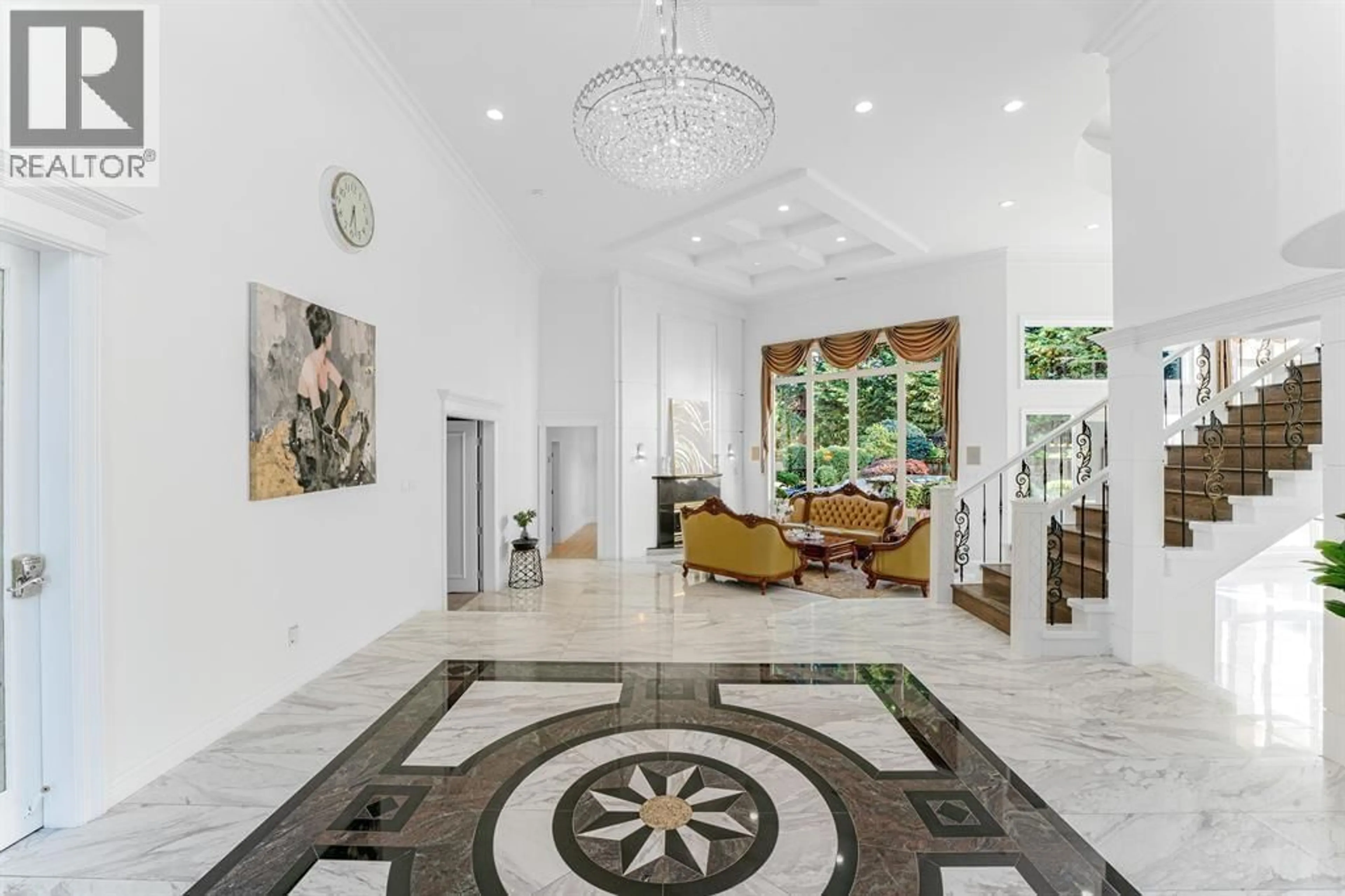 Indoor foyer for 8231 BOWCOCK ROAD, Richmond British Columbia V6Y1C1
