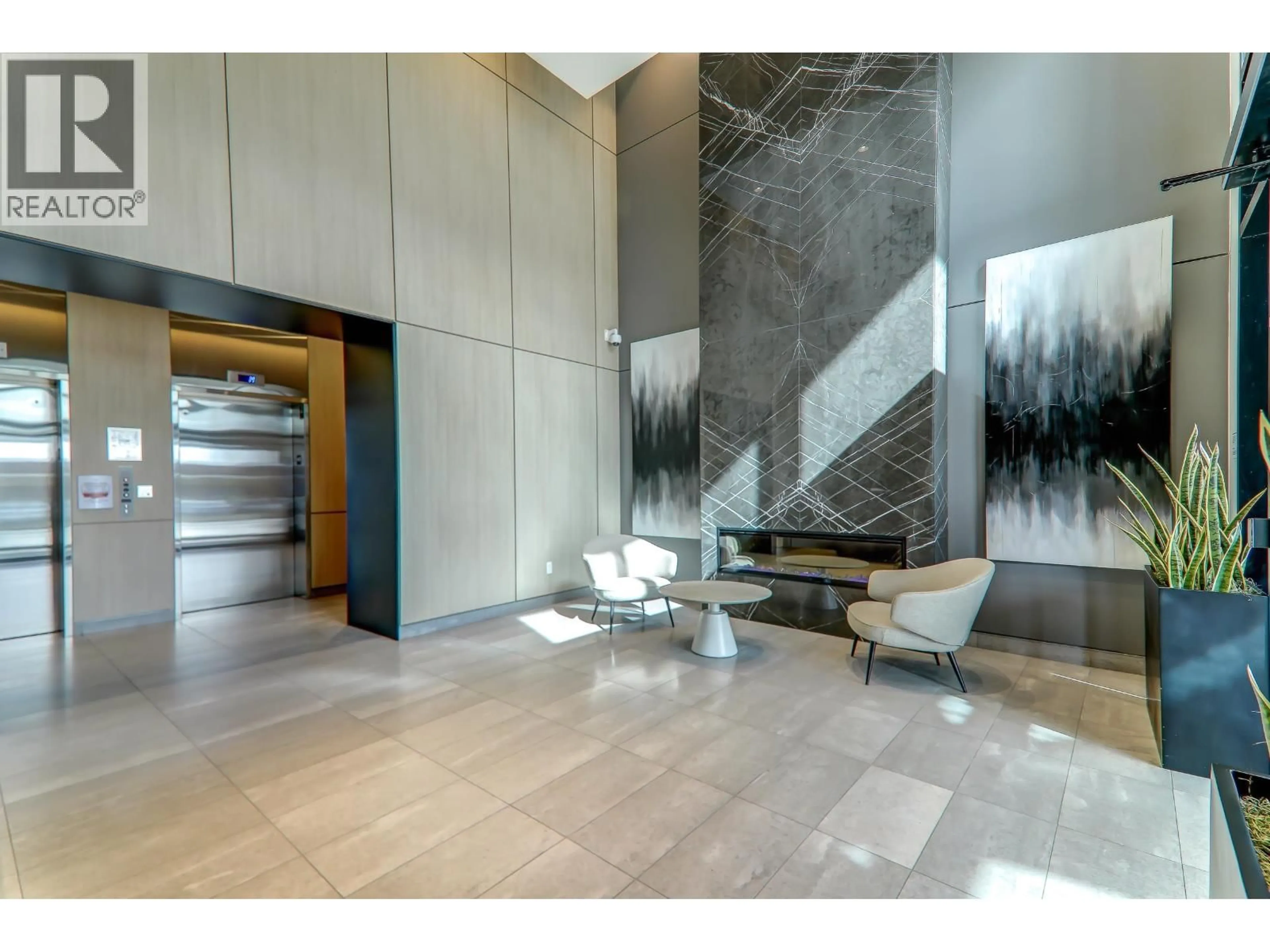 Indoor foyer for 2202 - 1045 AUSTIN AVENUE, Coquitlam British Columbia V3K0G9