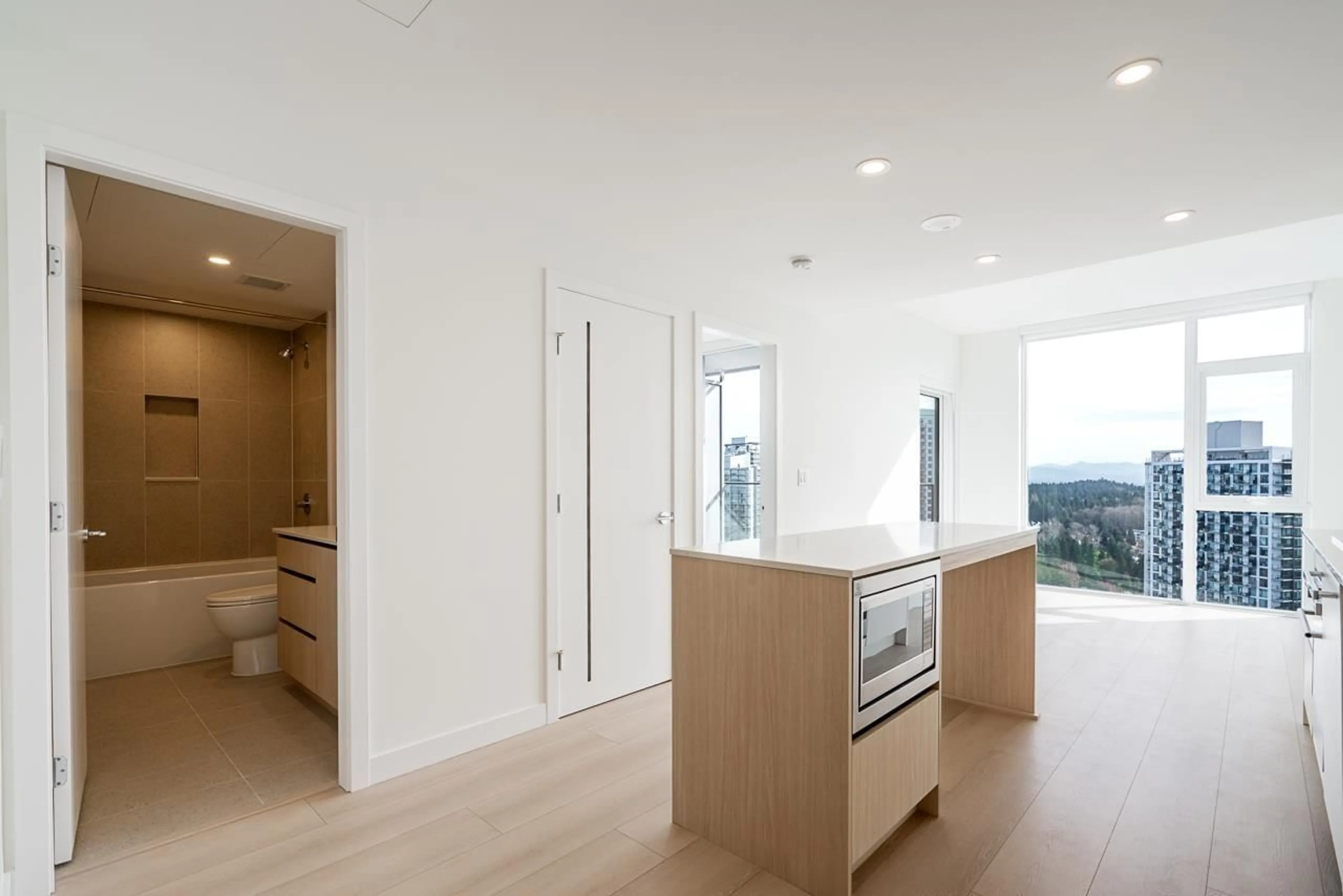 Unknown for 3001 - 13573 98A AVENUE, Surrey British Columbia V3T0X1