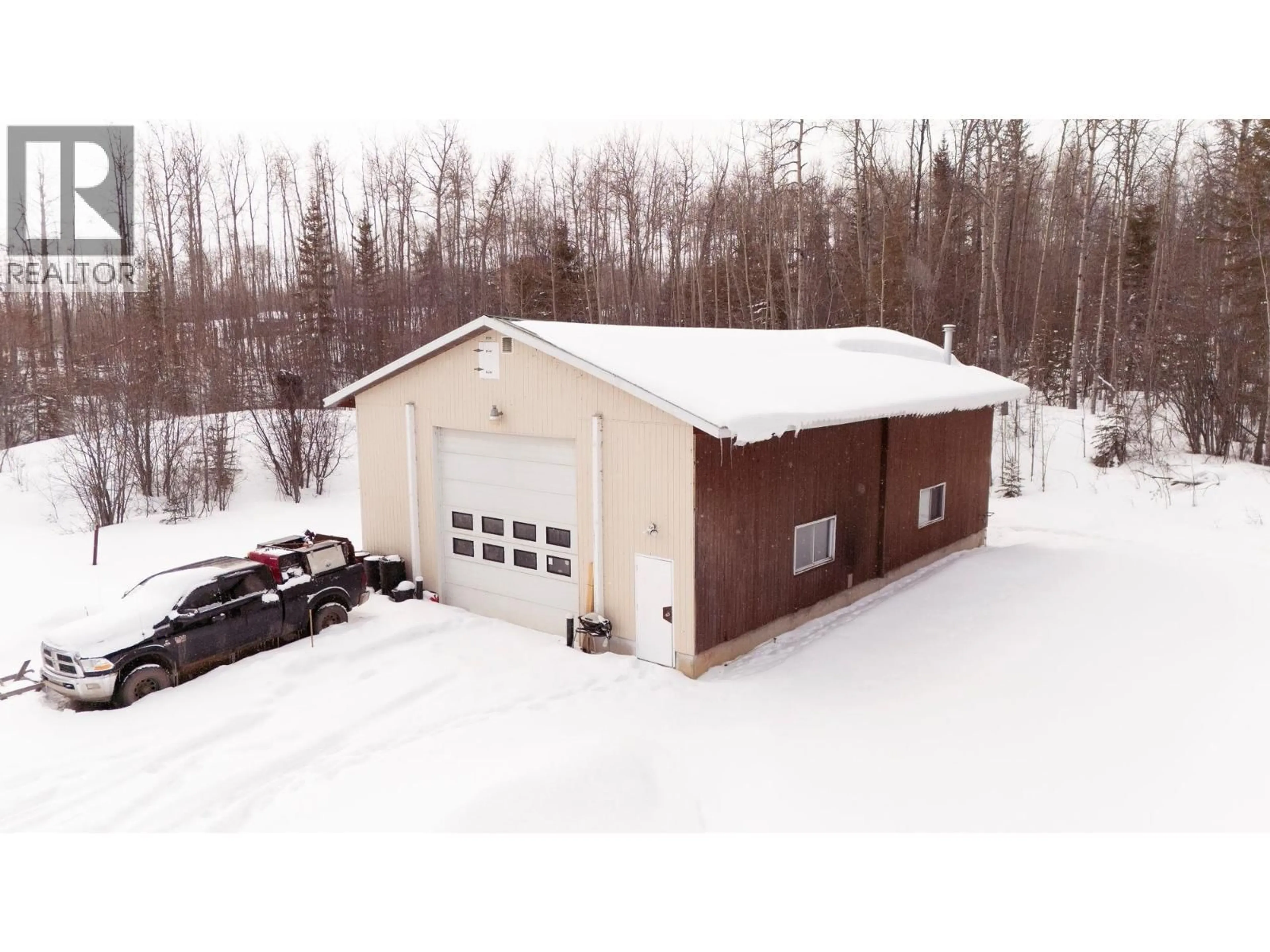 Indoor garage for 12917 CHERRY ROAD, Fort St. John British Columbia V0C1H0
