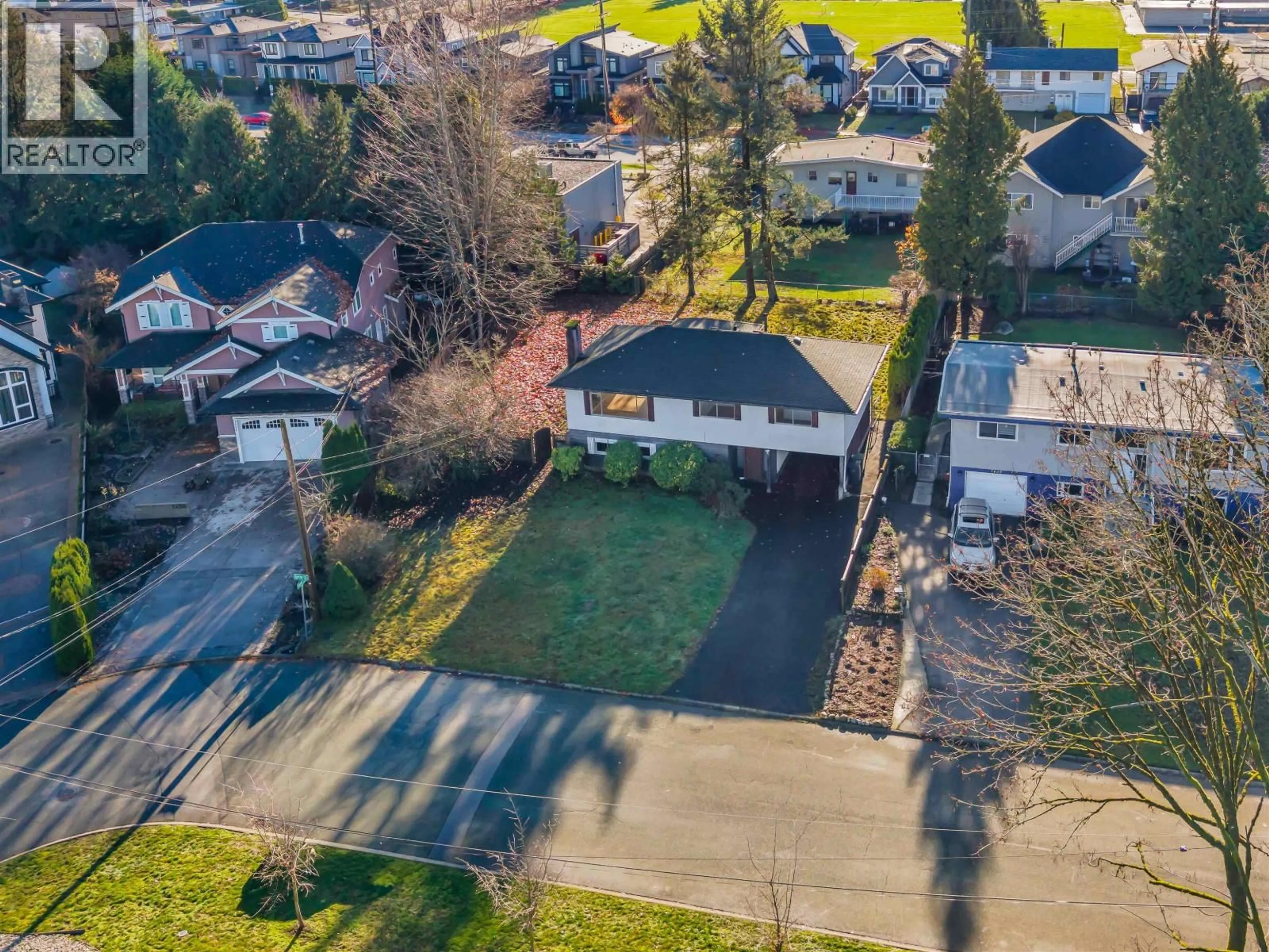 A pic from outside/outdoor area/front of a property/back of a property/a pic from drone, street for 1640 SPRAY AVENUE, Coquitlam British Columbia V3J5Y6