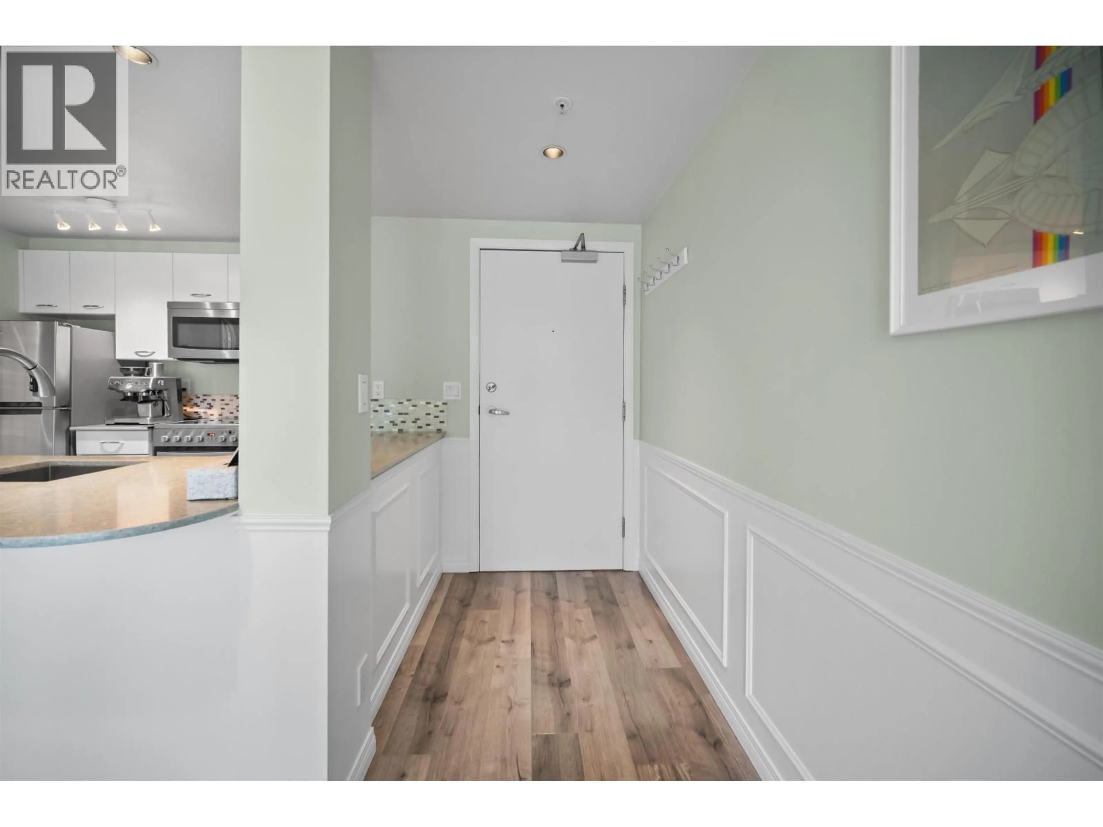 Indoor entryway for 1001 - 1331 GEORGIA STREET, Vancouver British Columbia V6E4P1