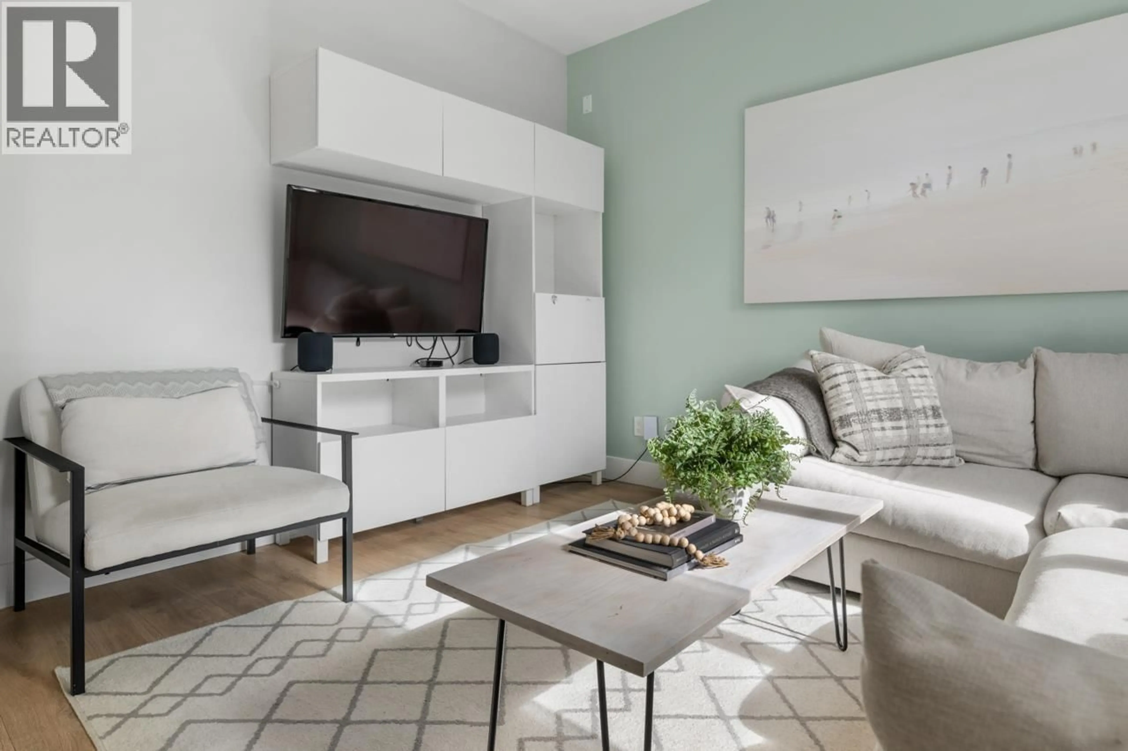 Living room with furniture, unknown for 1307 CARIBOO STREET, New Westminster British Columbia V3M0K5