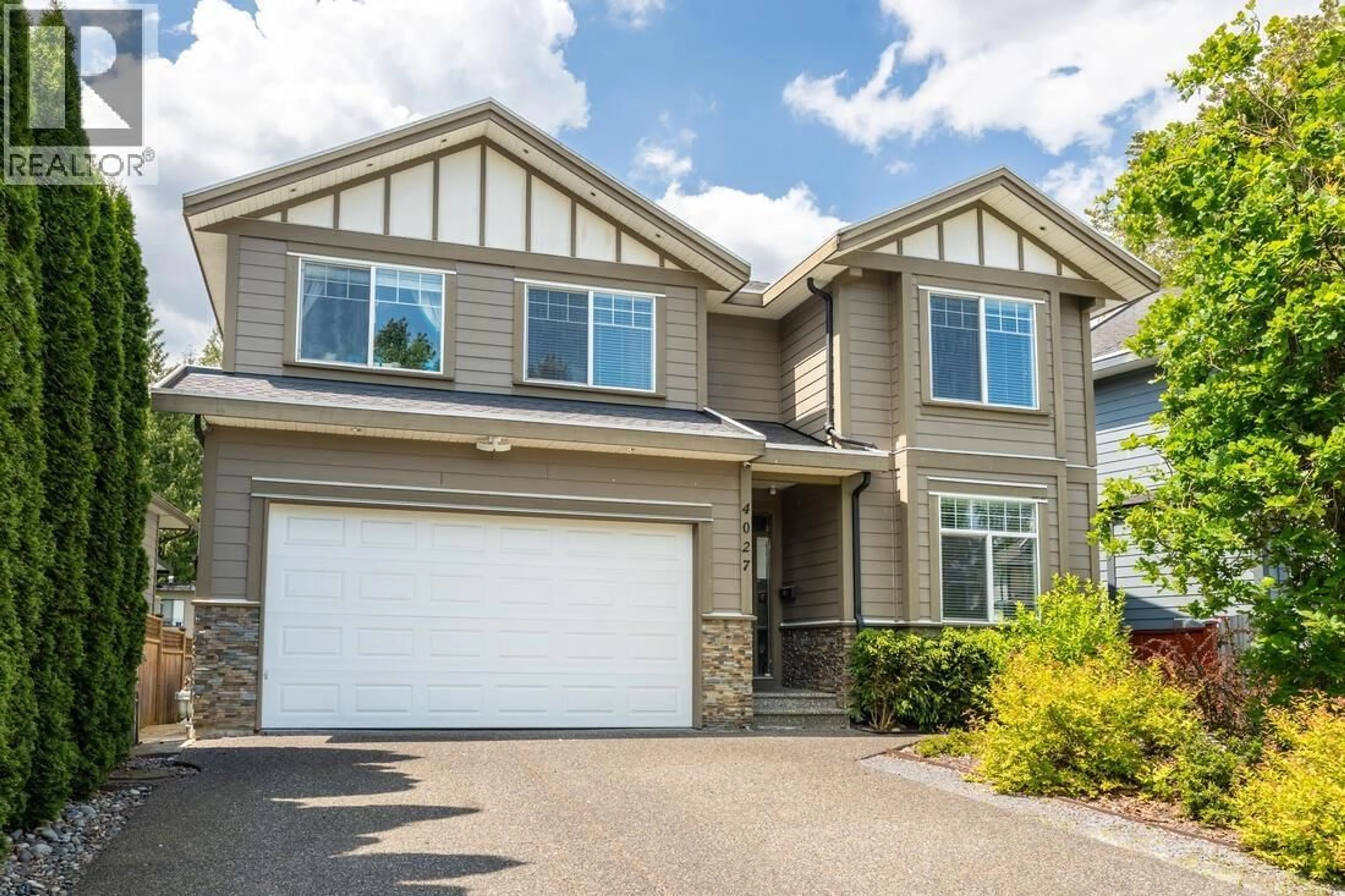 Home with vinyl exterior material, street for 4027 JOSEPH PLACE, Port Coquitlam British Columbia V3B0C2