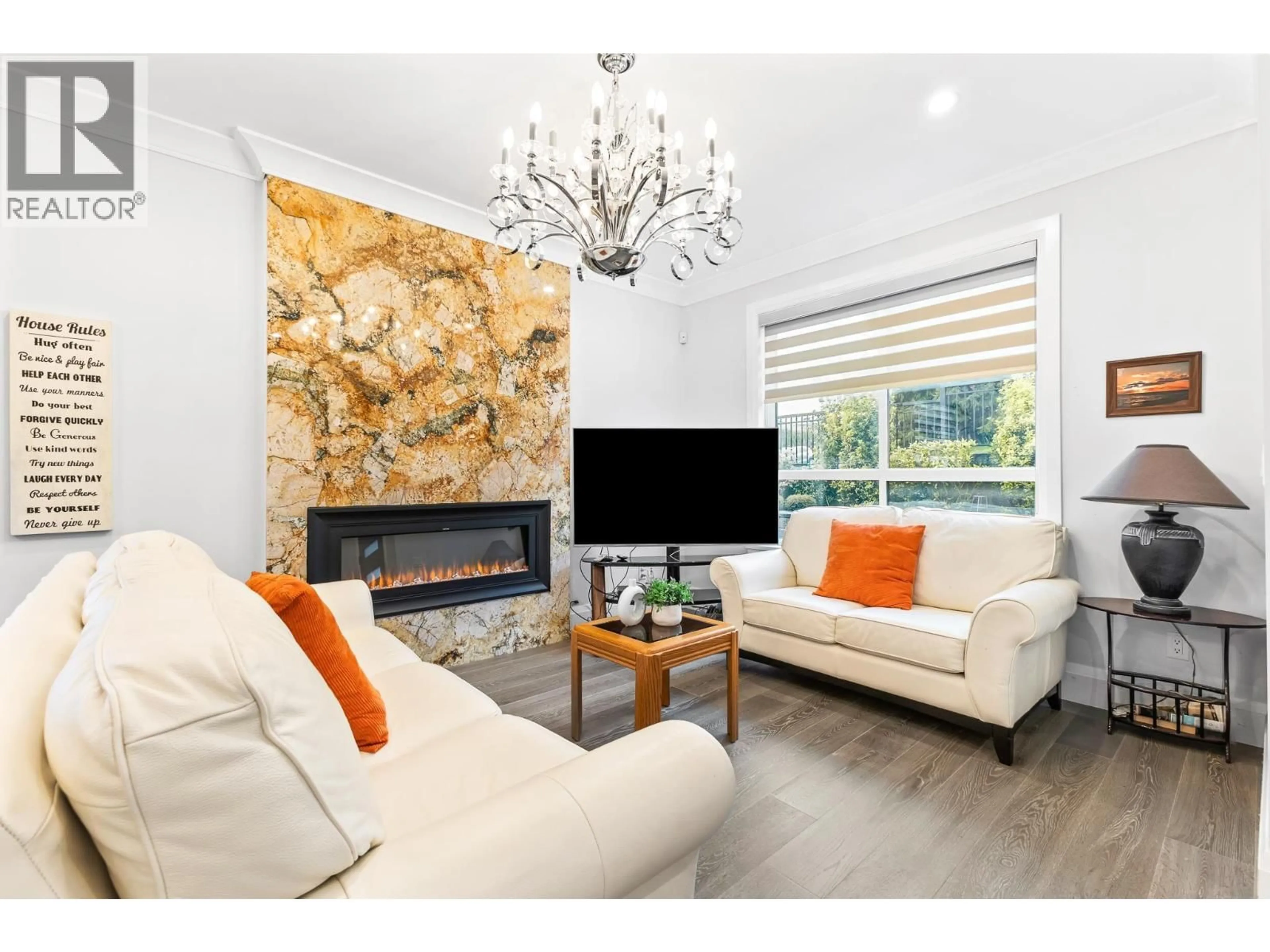 Living room with furniture, unknown for 5710 GRANT STREET, Burnaby British Columbia V5B2K4