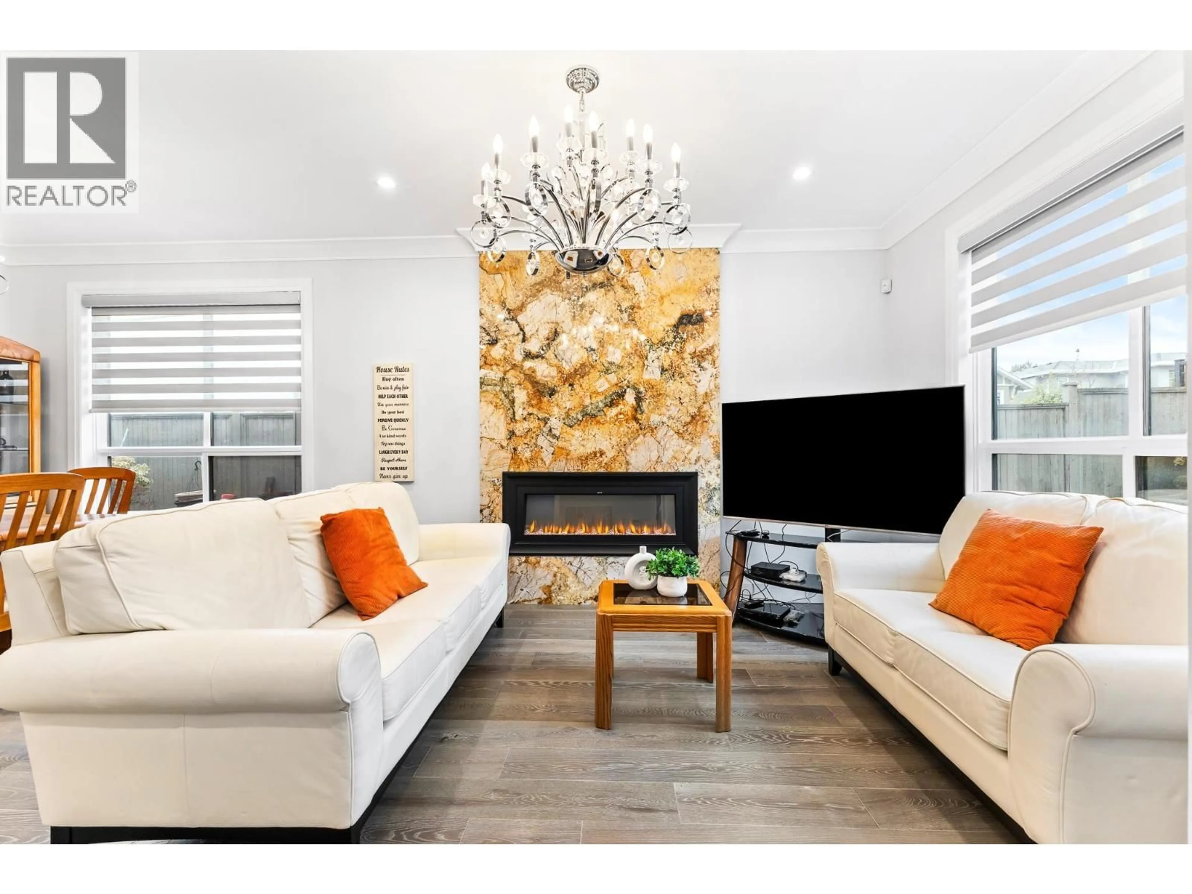 Living room with furniture, unknown for 5710 GRANT STREET, Burnaby British Columbia V5B2K4