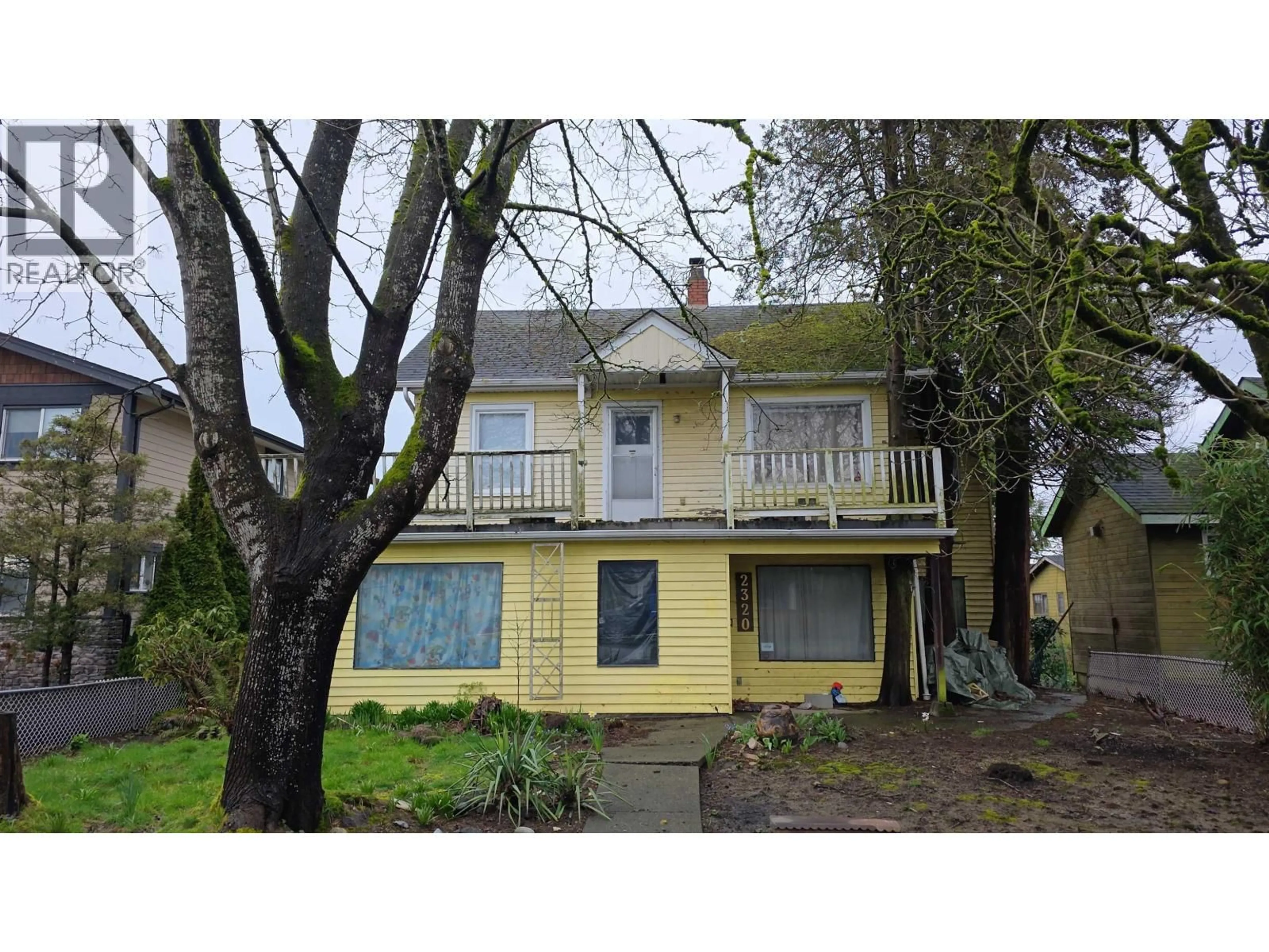 Home with vinyl exterior material, unknown for 2320 BOEING AVENUE, Richmond British Columbia V7B1J3