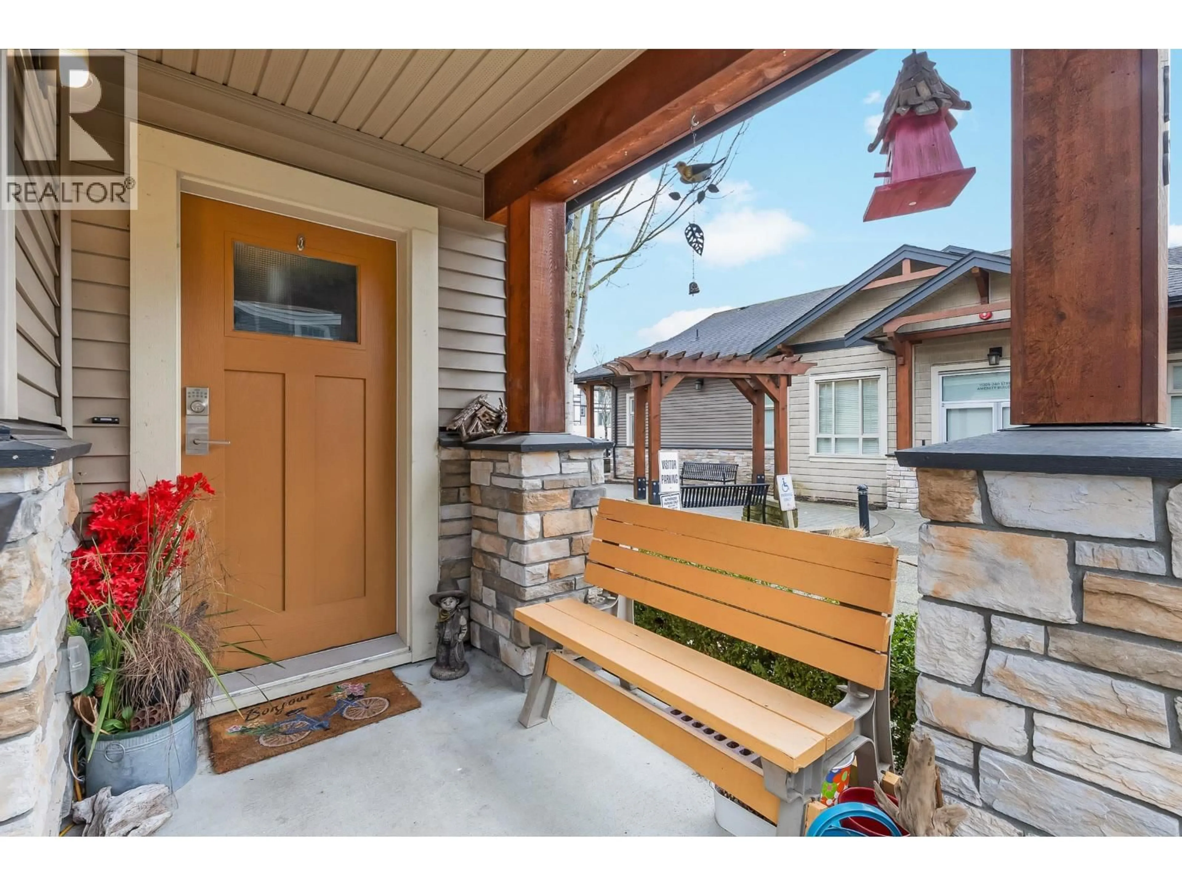Indoor entryway for 18 - 11305 240 STREET, Maple Ridge British Columbia V2W0J1