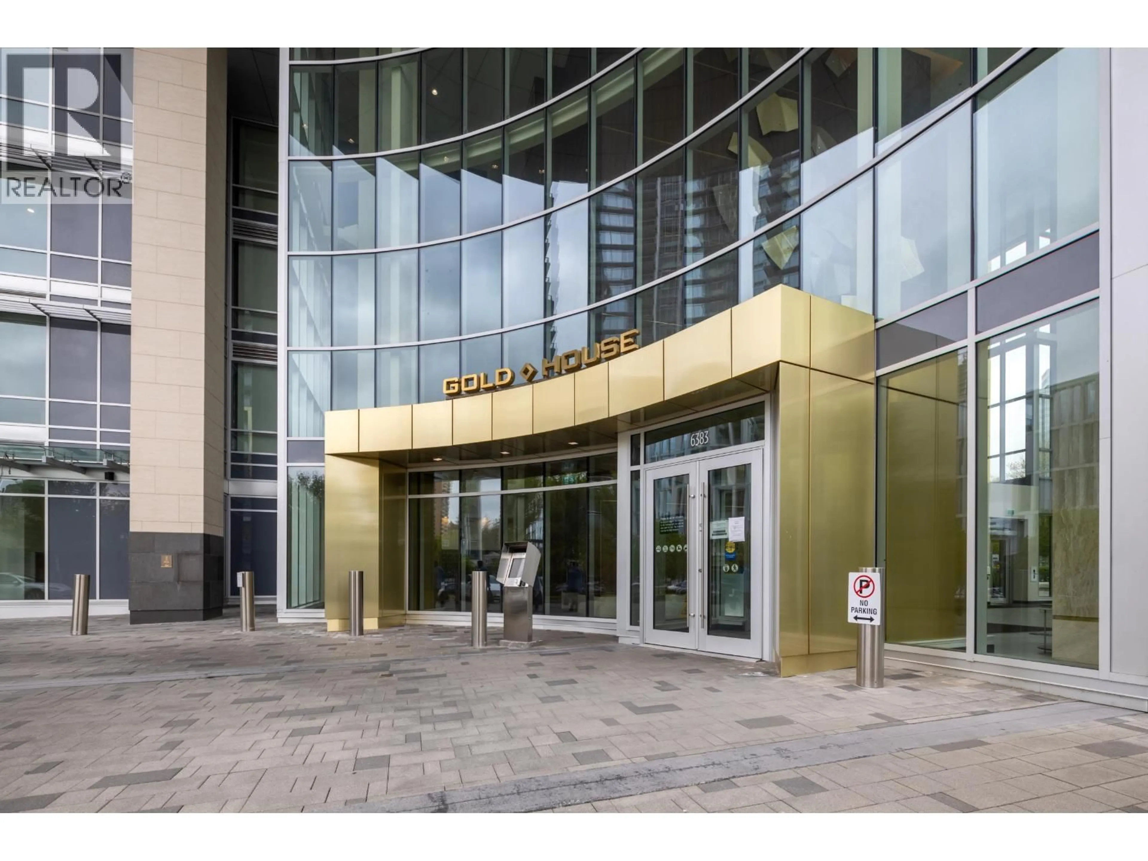 Indoor foyer for 1106 - 6383 MCKAY AVENUE, Burnaby British Columbia V5H0H8