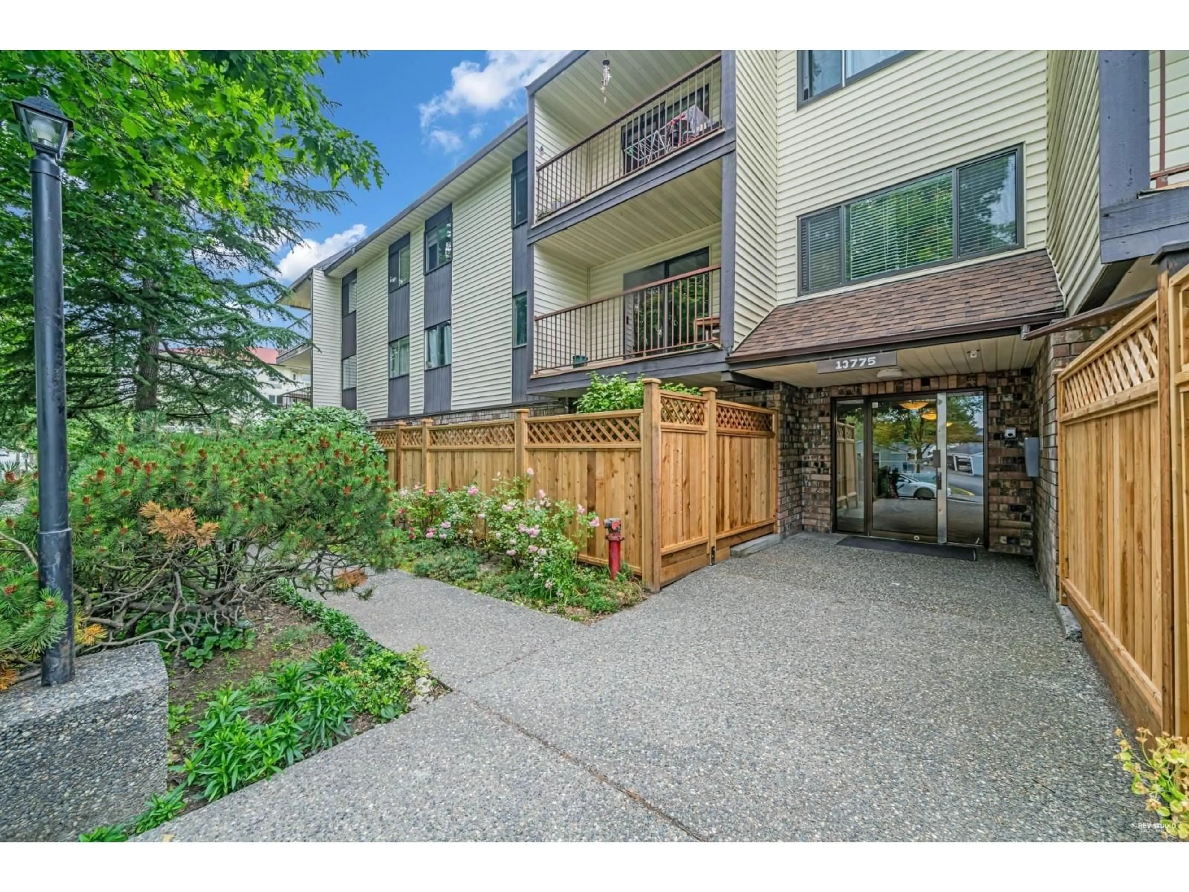 Unknown for 103 - 13775 74 AVENUE, Surrey British Columbia V3W9C5