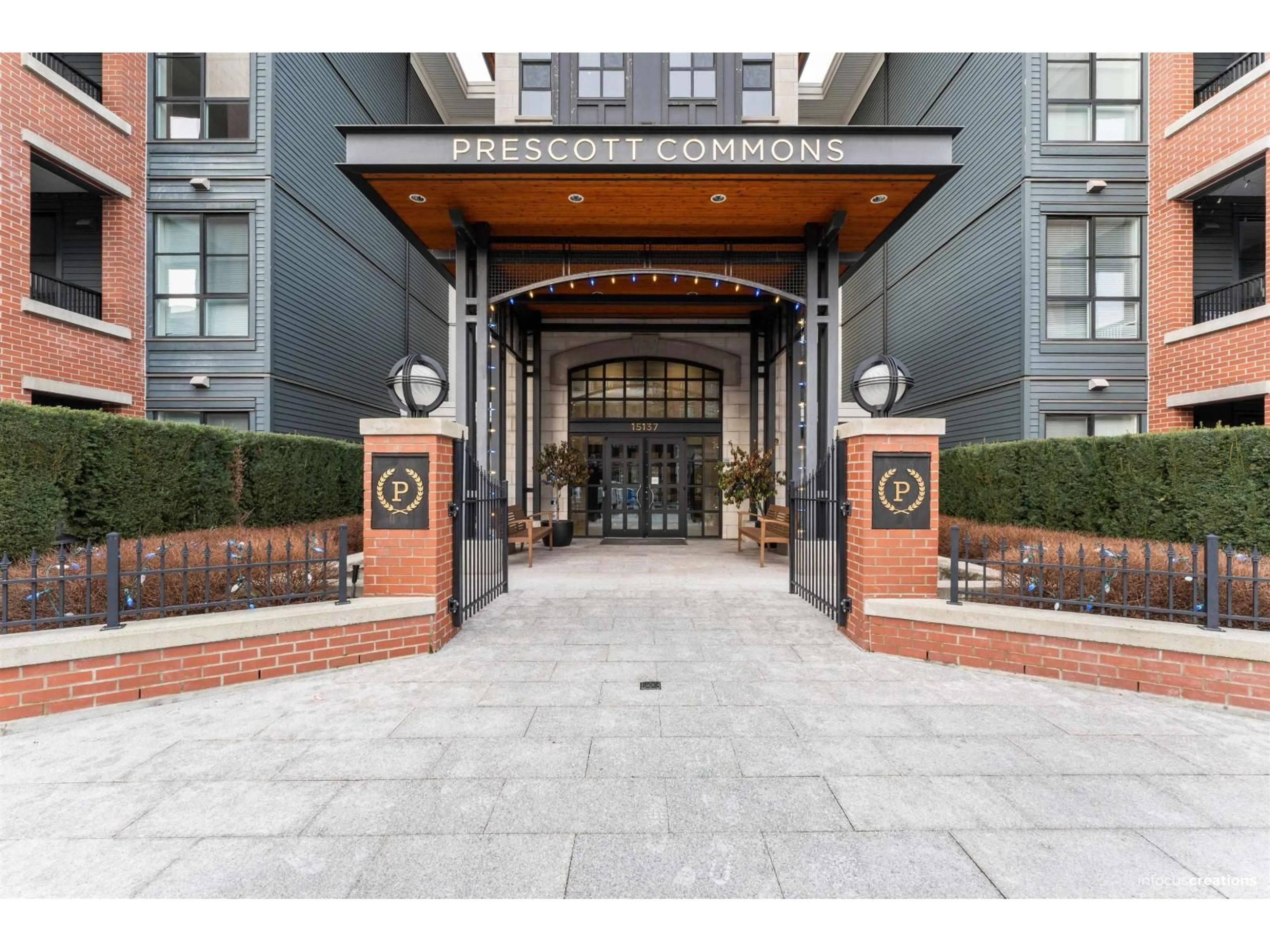 Indoor foyer for 226 - 15137 33 AVENUE, Surrey British Columbia V3Z0Y1