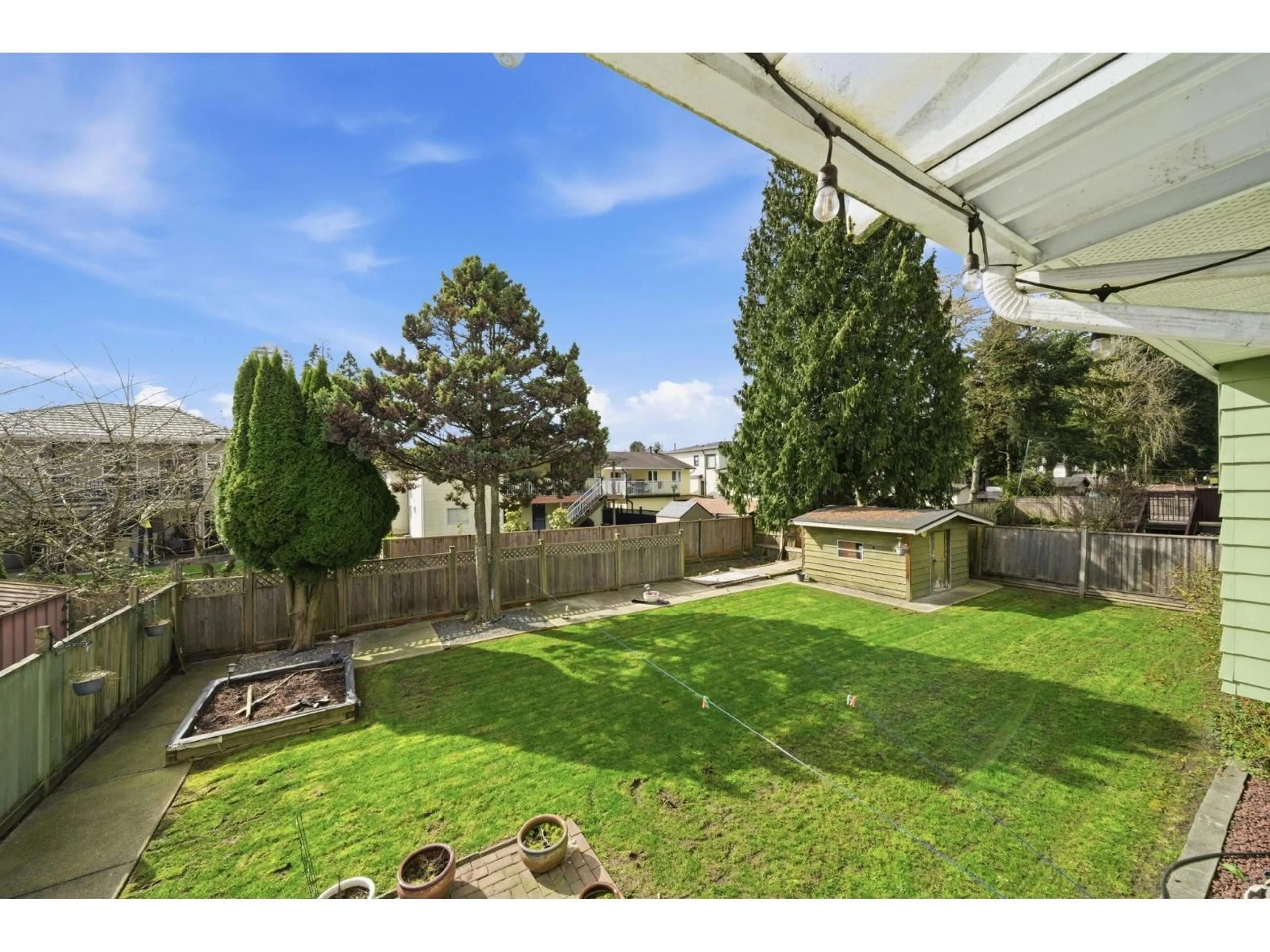 A pic from outside/outdoor area/front of a property/back of a property/a pic from drone, unknown for 11926 82A AVENUE, Delta British Columbia V4C2E6