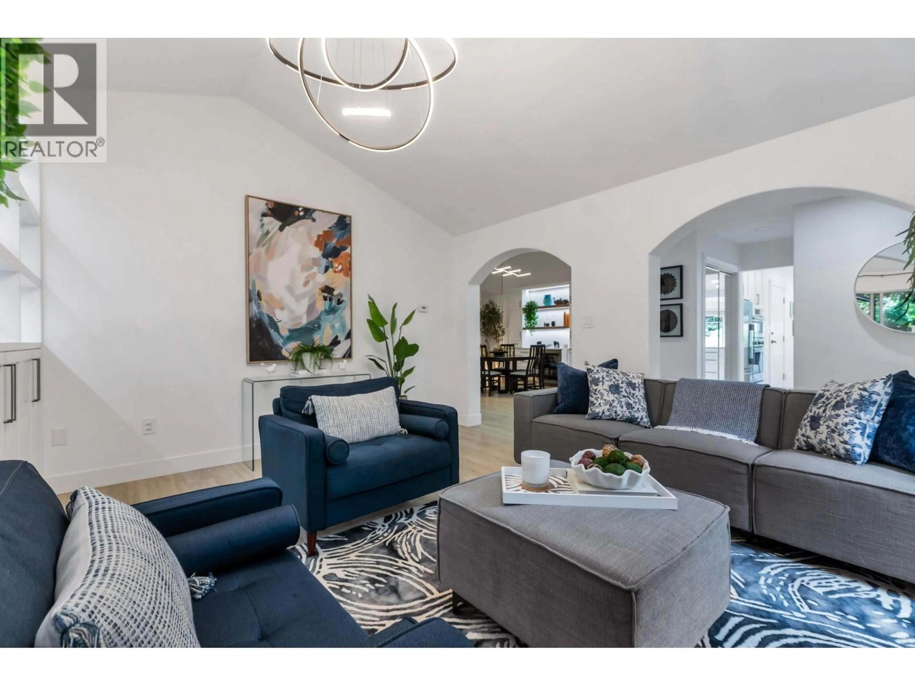 Living room with furniture, unknown for 1102 STRATHAVEN DRIVE, North Vancouver British Columbia V7H2Z6