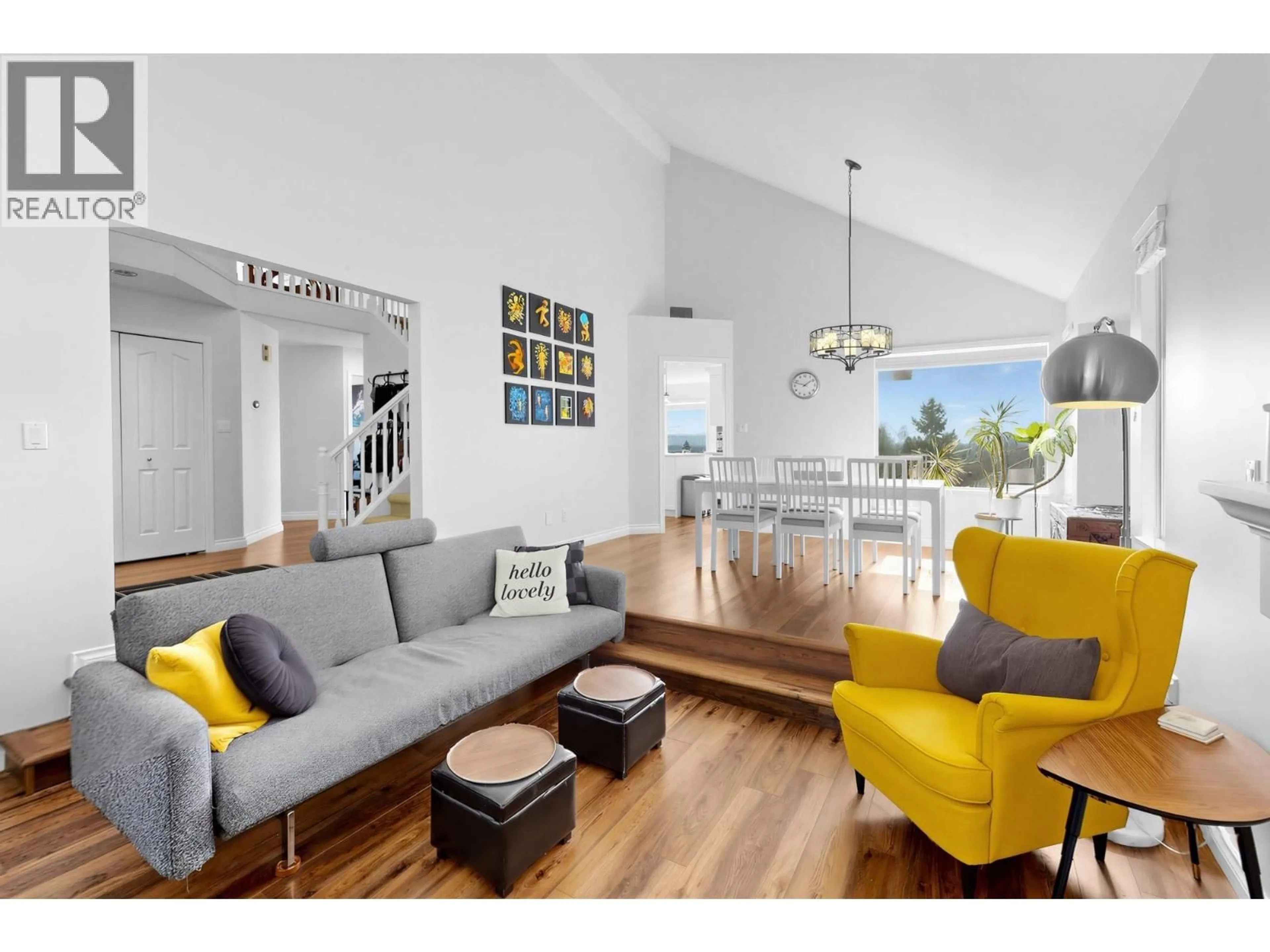 Living room with furniture, wood/laminate floor for 2972 ROBSON DRIVE, Coquitlam British Columbia V3E2T1