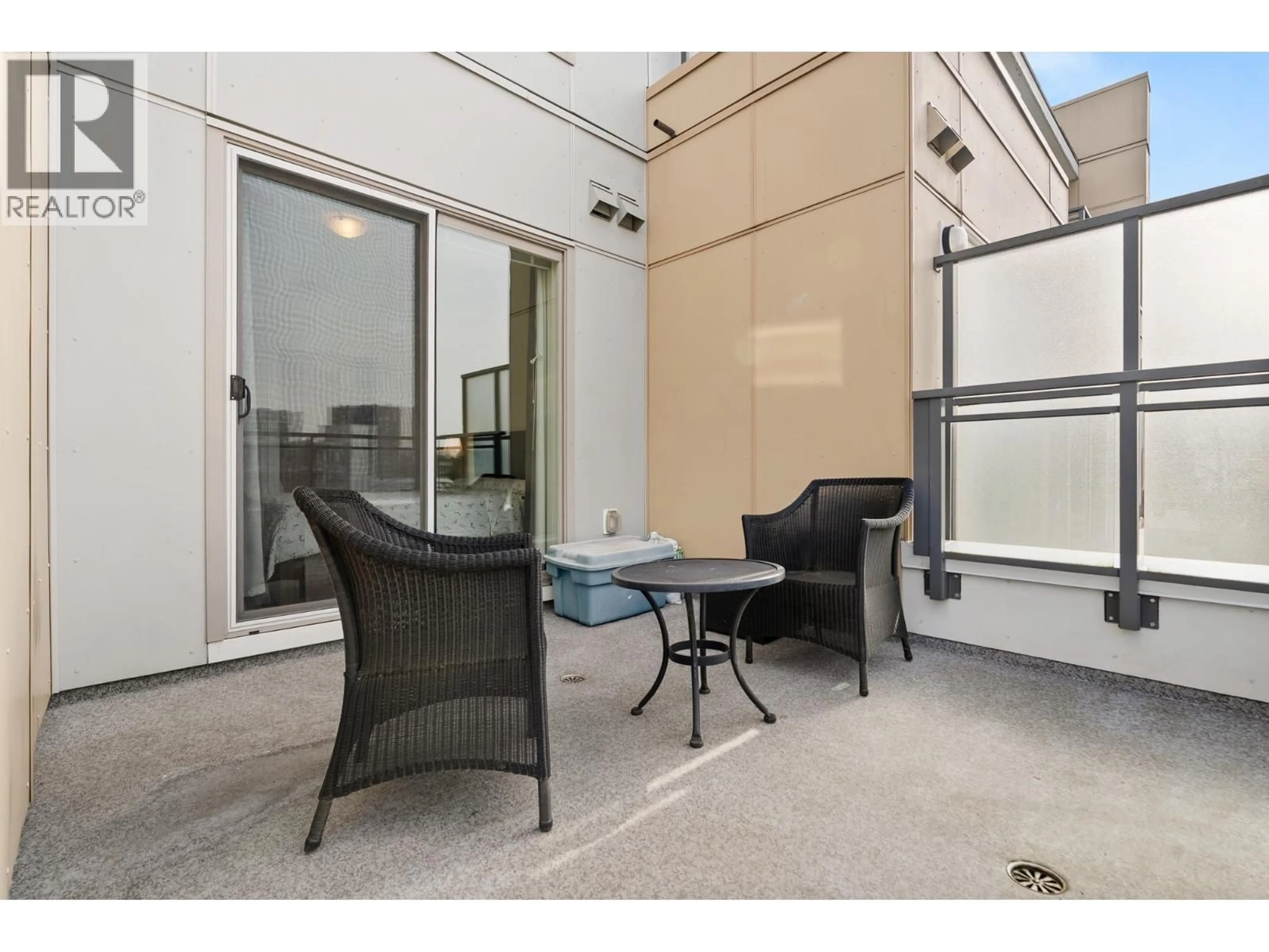 Patio, street for 523 - 5311 CEDARBRIDGE WAY, Richmond British Columbia V6X0M3