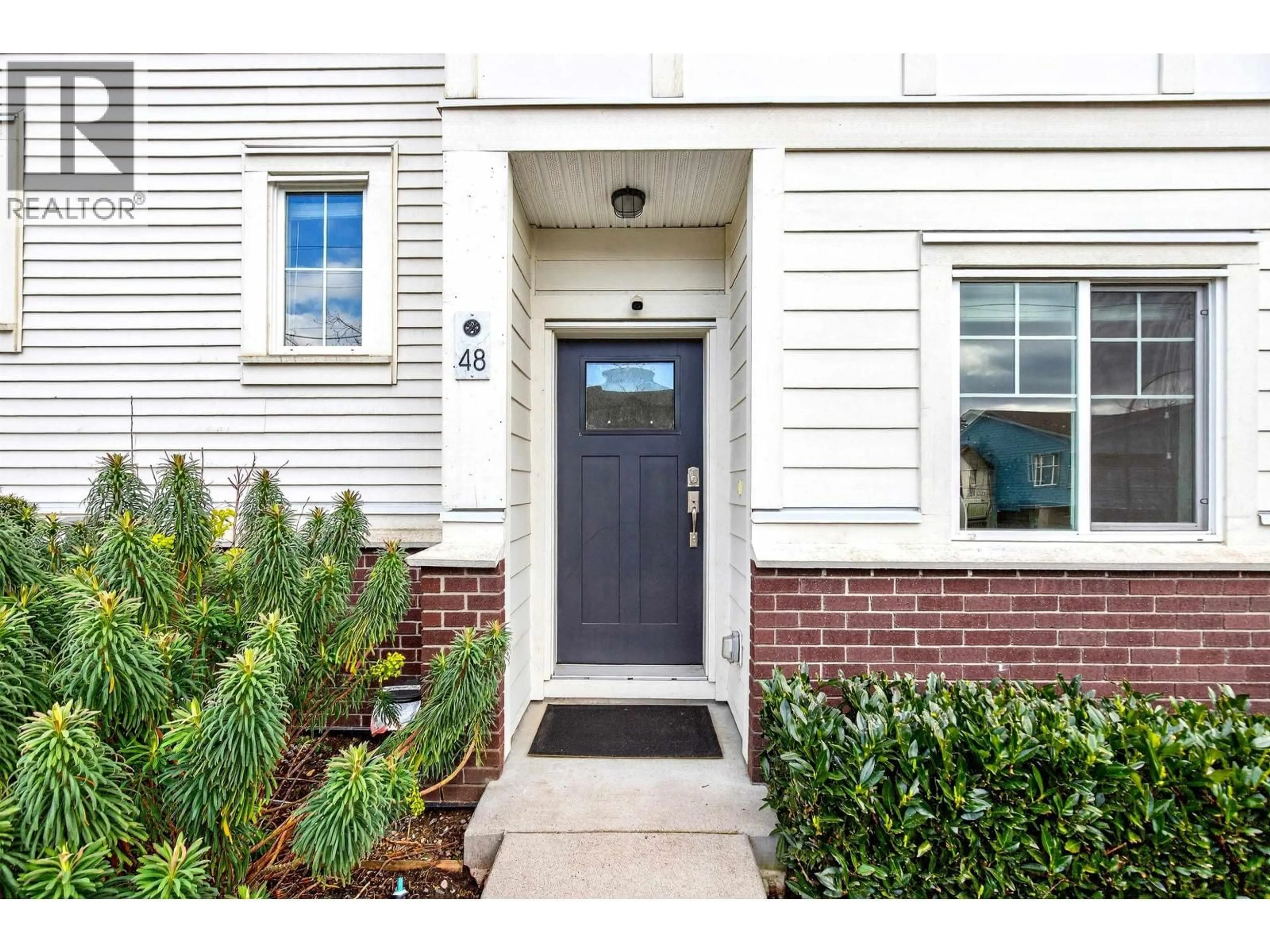 Indoor entryway for 48 - 11272 240 STREET, Maple Ridge British Columbia V2W0J8