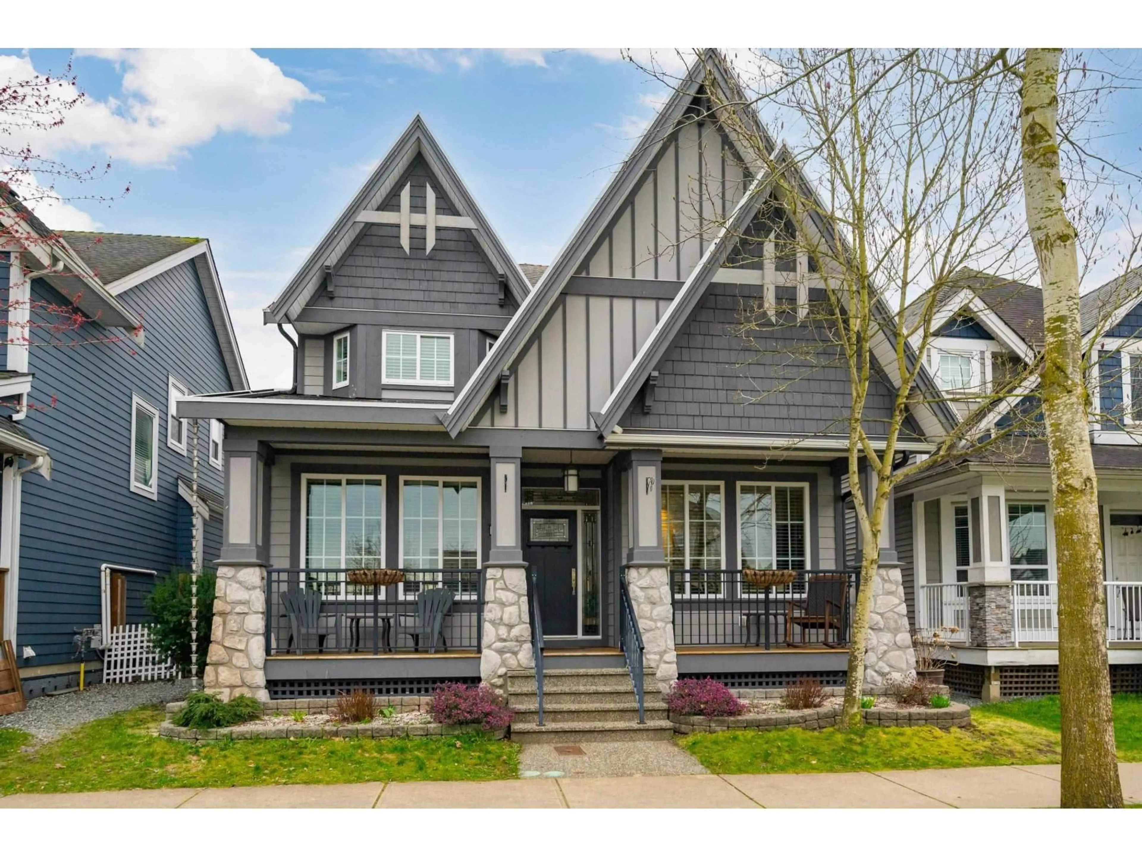 Home with vinyl exterior material, street for 19468 70 AVENUE, Surrey British Columbia V4N5Y6