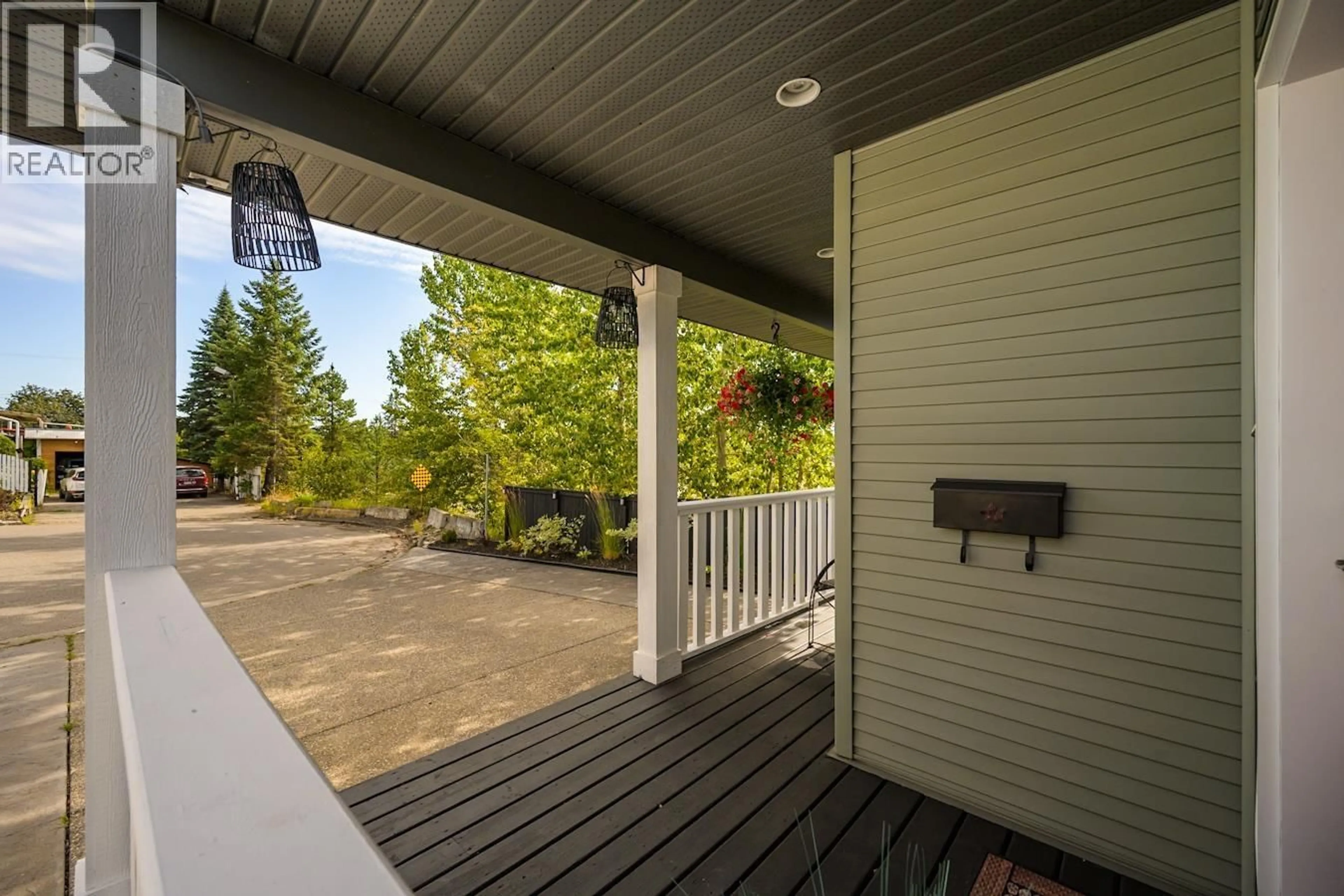 Patio, unknown for 1807 12TH AVENUE, Prince George British Columbia V2M1P8