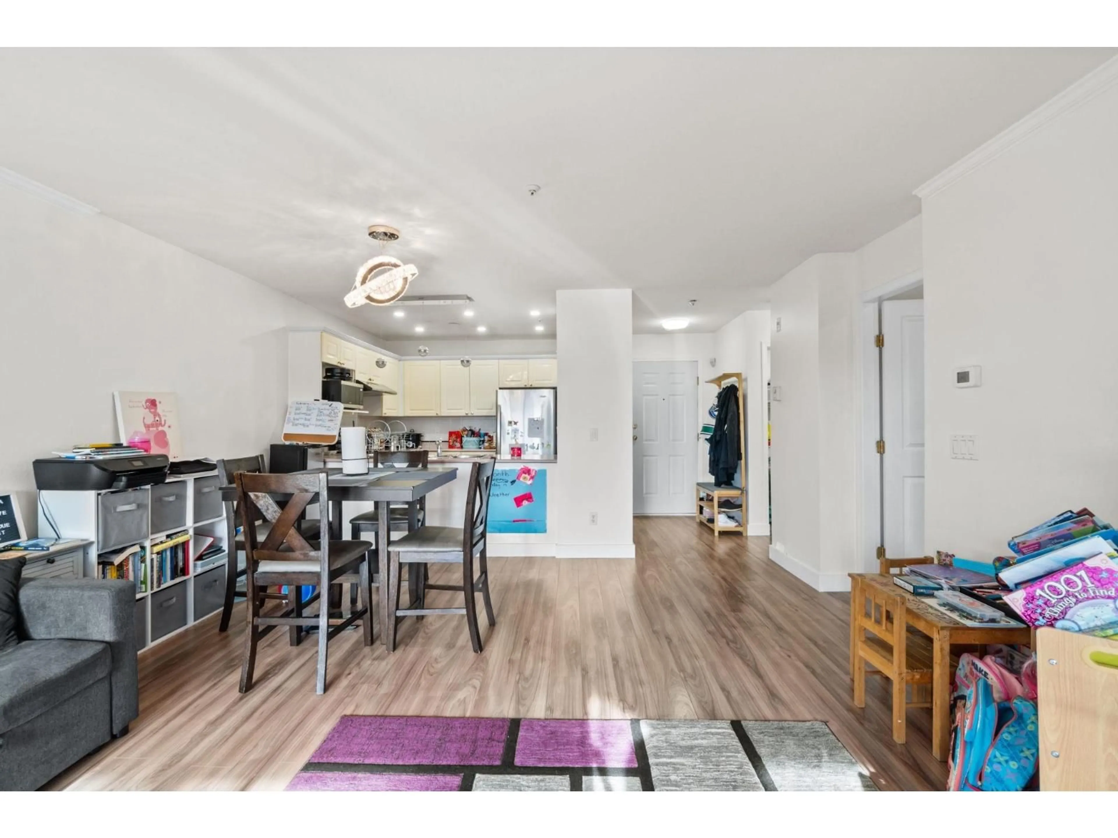 A pic of a room for 114 - 7435 121A STREET, Surrey British Columbia V3W0W8