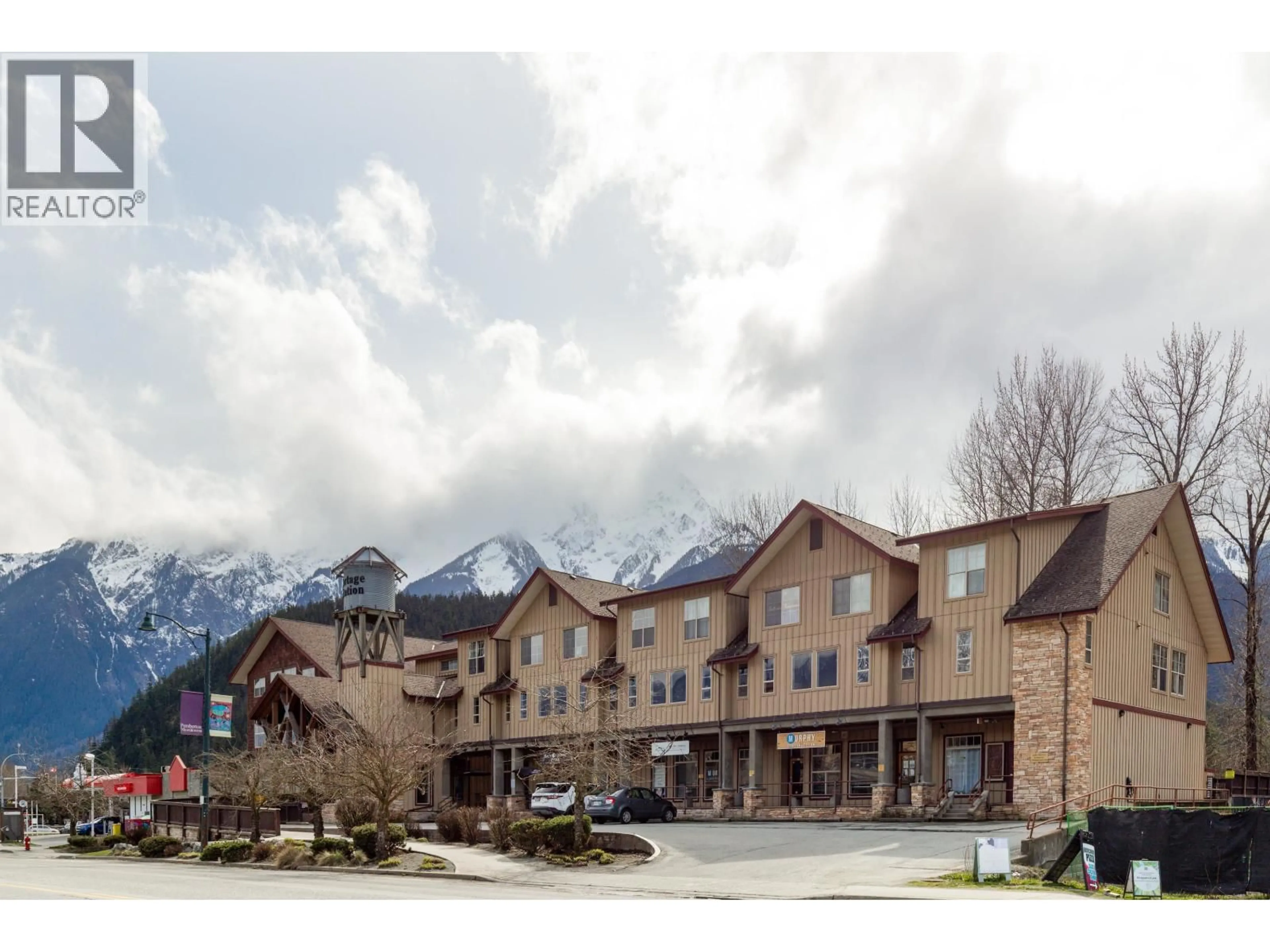 Blurry image for 204 - 1436 PORTAGE ROAD, Pemberton British Columbia V0N2L1