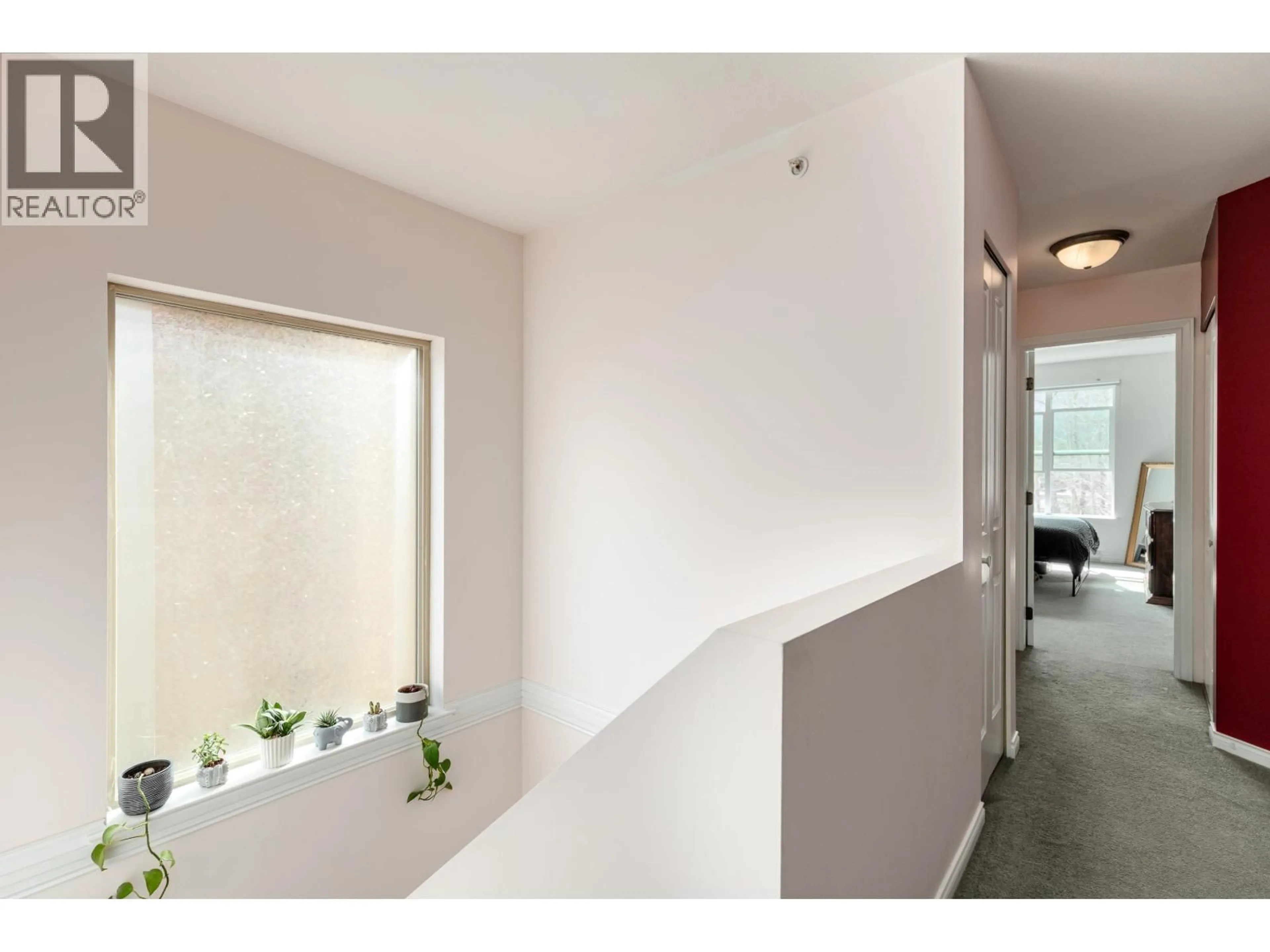 Indoor foyer for 204 - 1436 PORTAGE ROAD, Pemberton British Columbia V0N2L1