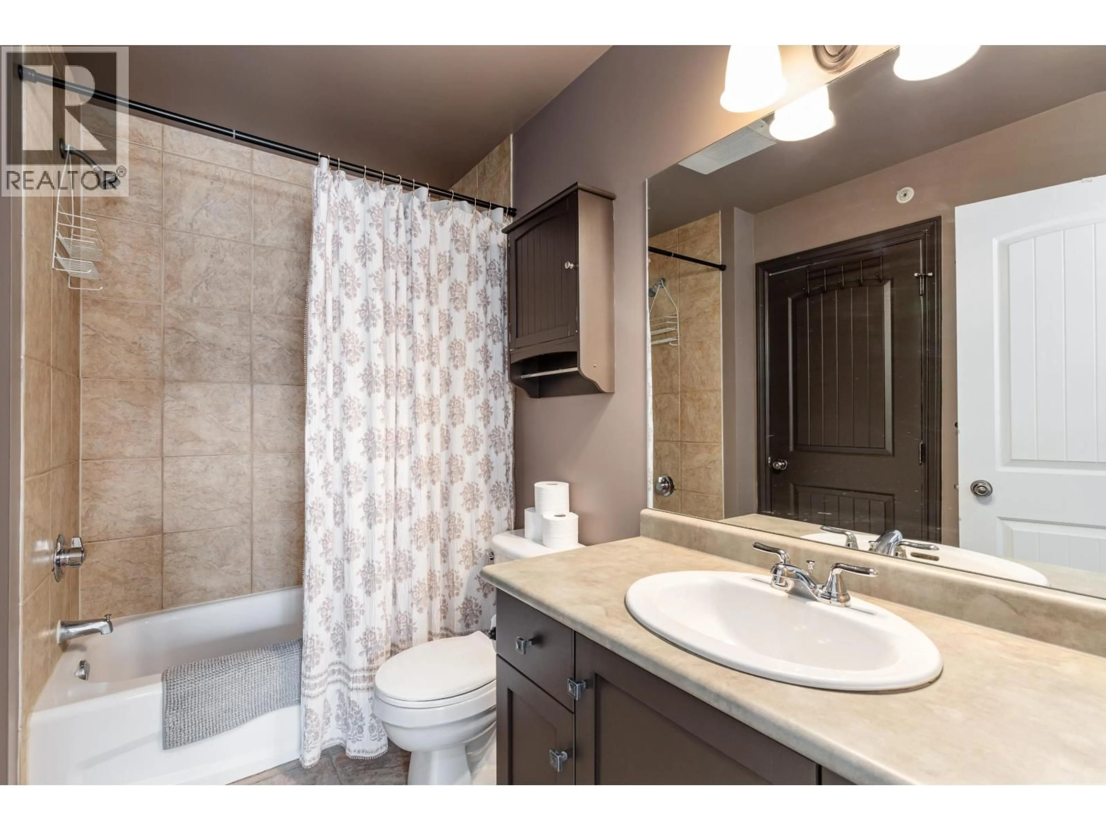 Standard bathroom, ceramic/tile floor for 204 - 1436 PORTAGE ROAD, Pemberton British Columbia V0N2L1