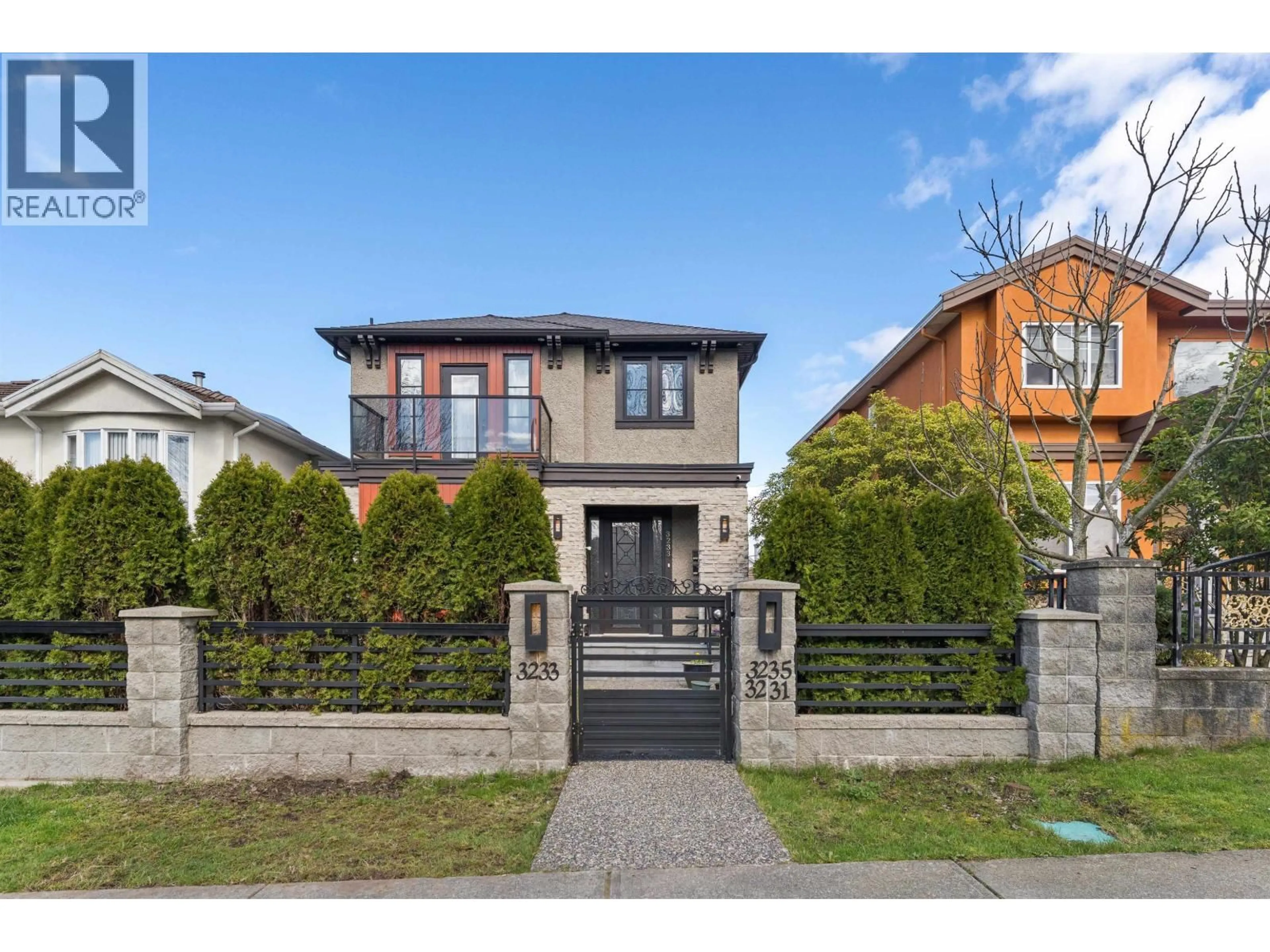 Home with brick exterior material, street for 3233 GRANT STREET, Vancouver British Columbia V5K3J1