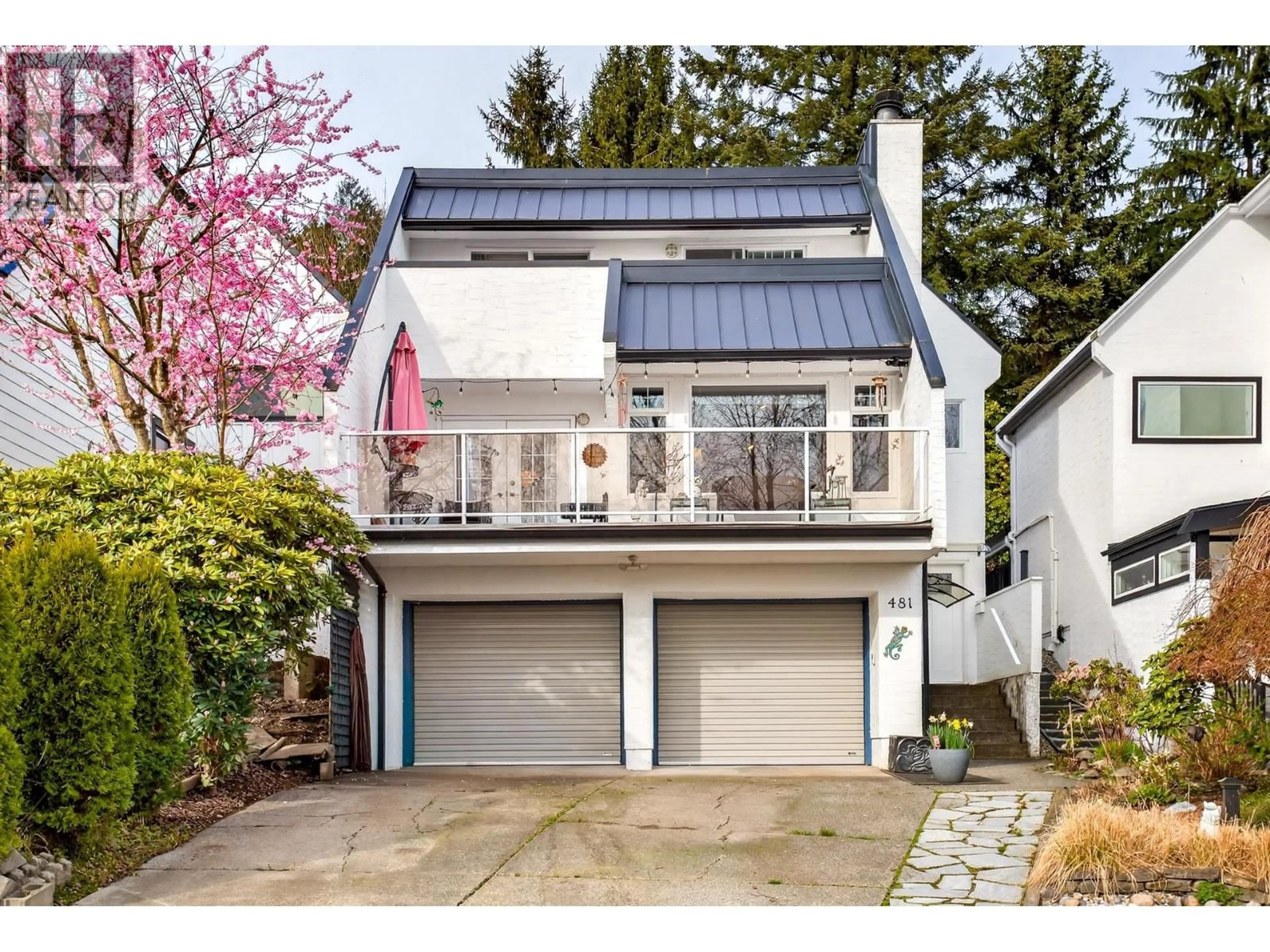 Home with vinyl exterior material, street for 481 SAN REMO DRIVE, Port Moody British Columbia V3H3S6